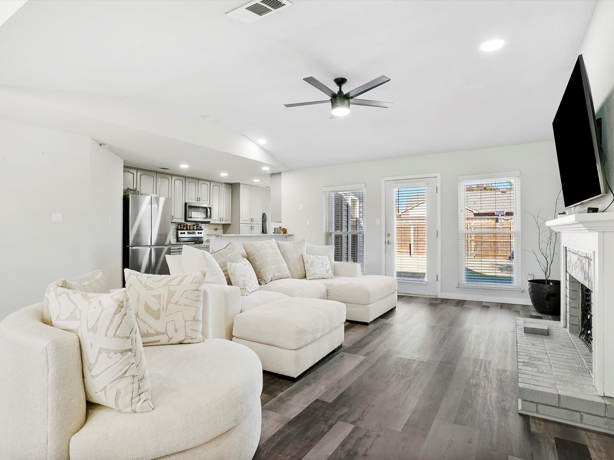 4624 Freeman Drive