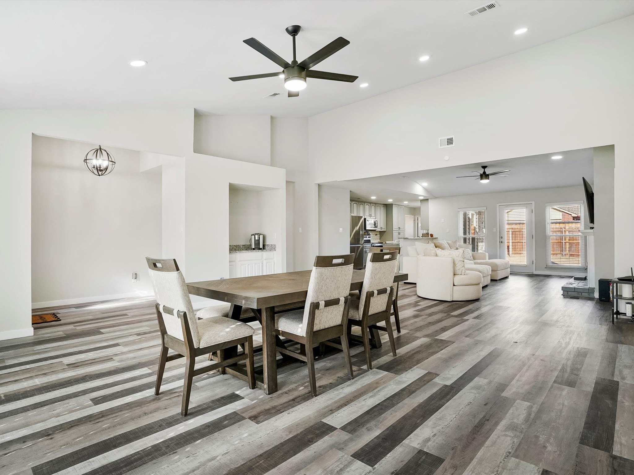 4624 Freeman Drive