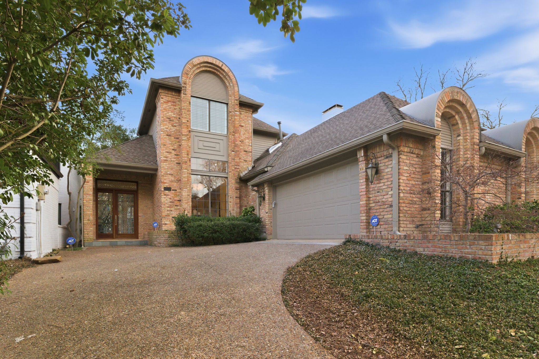6912 Hillpark Drive