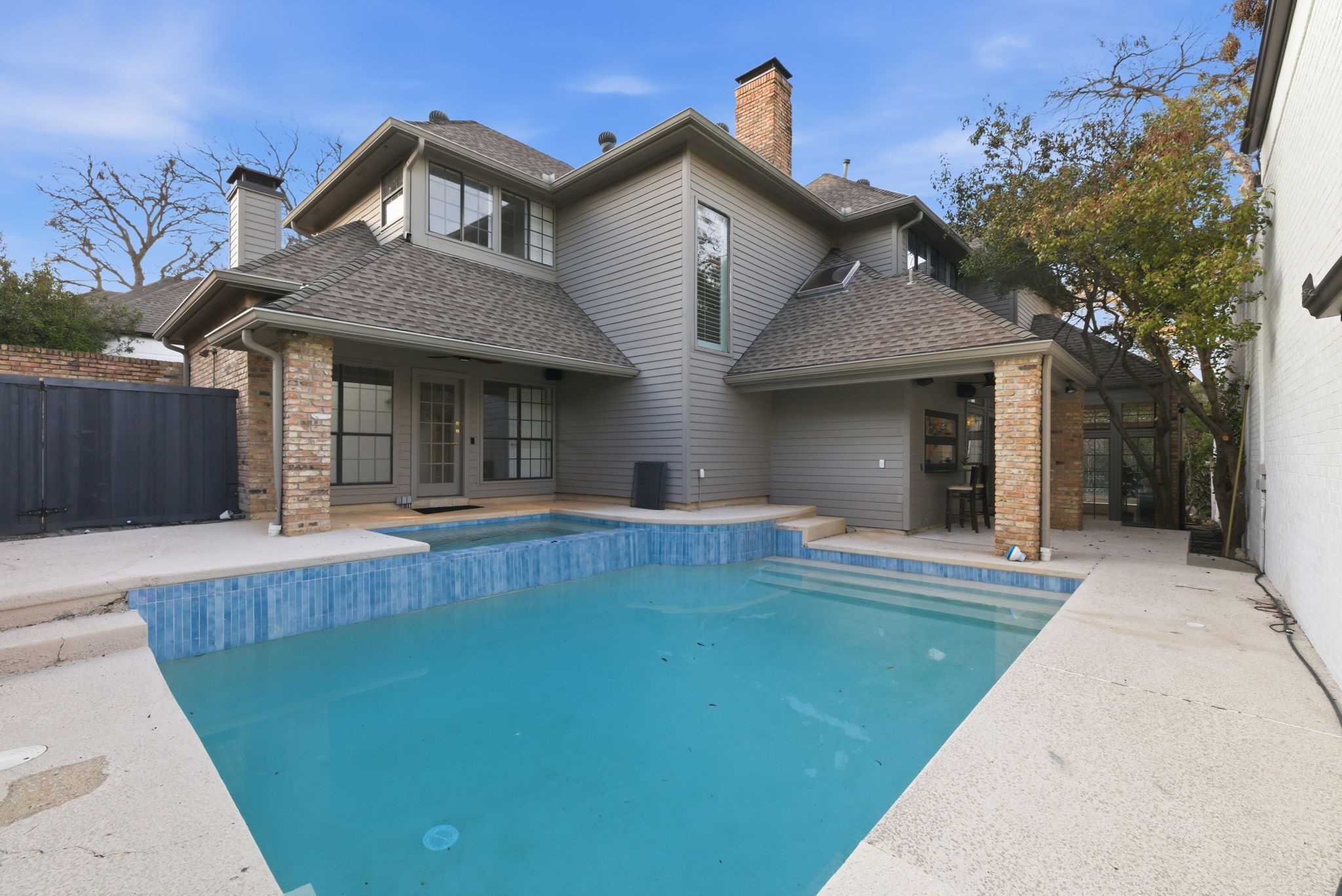 6912 Hillpark Drive