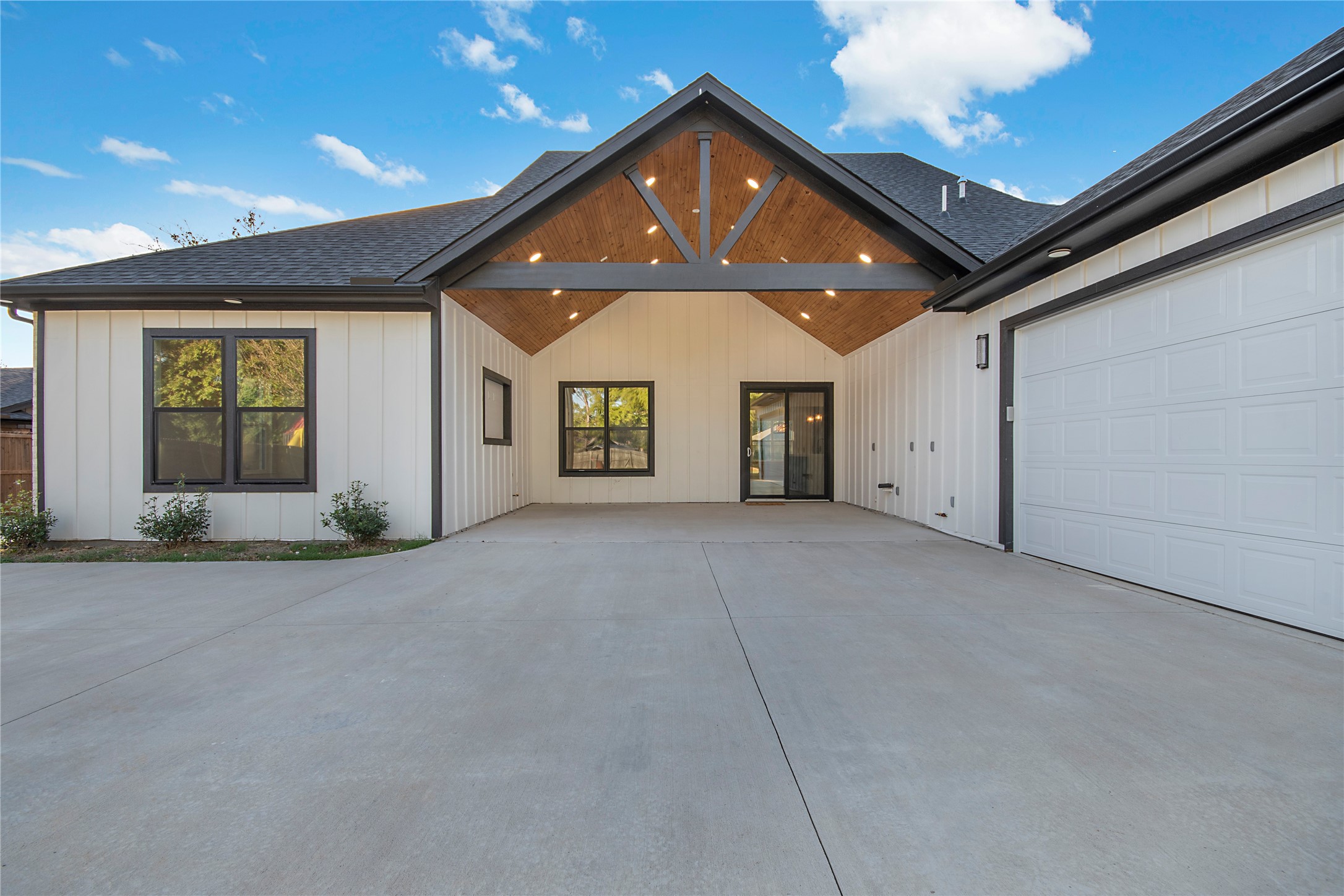 3201 Anthony Drive