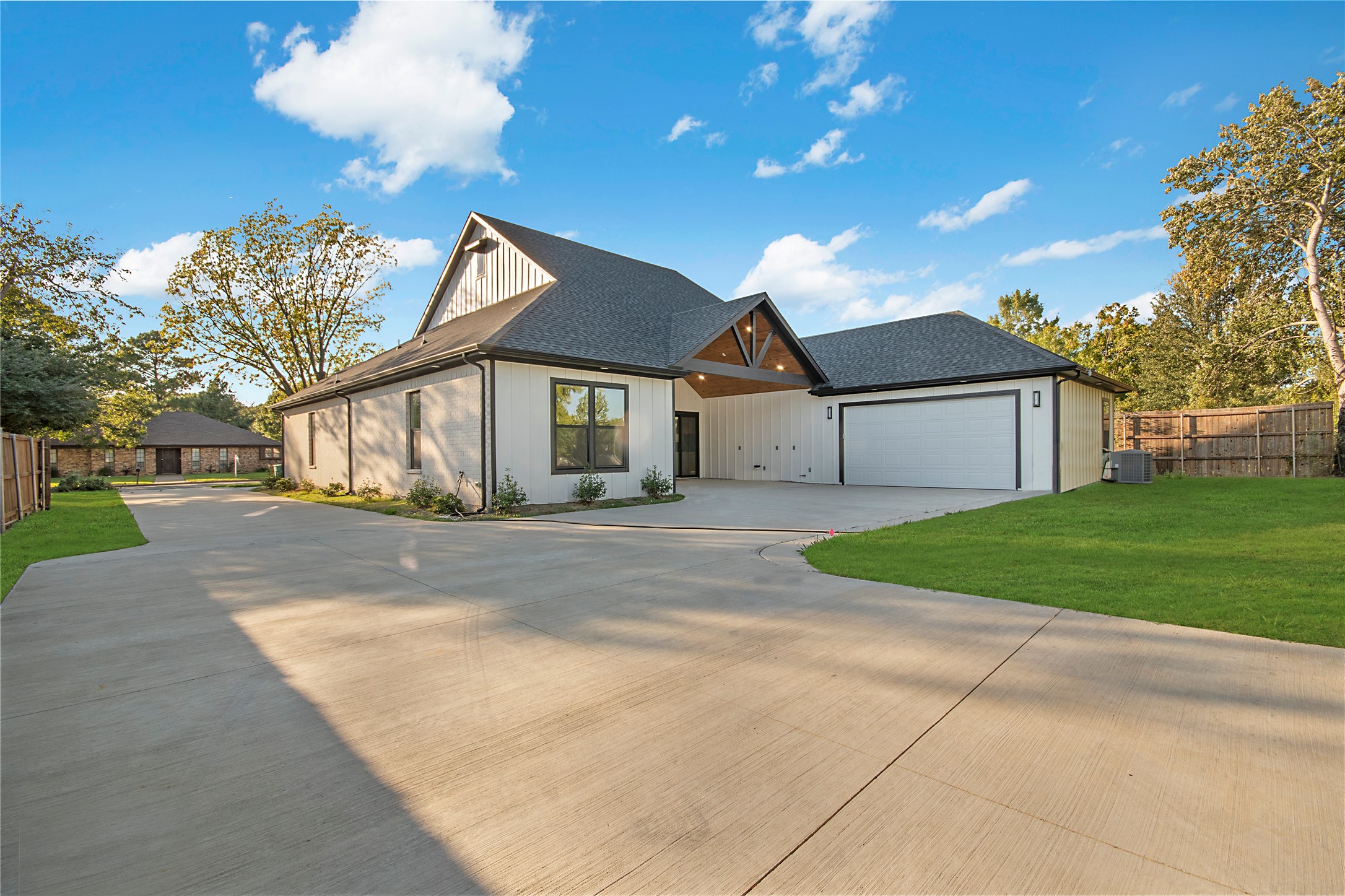 3201 Anthony Drive