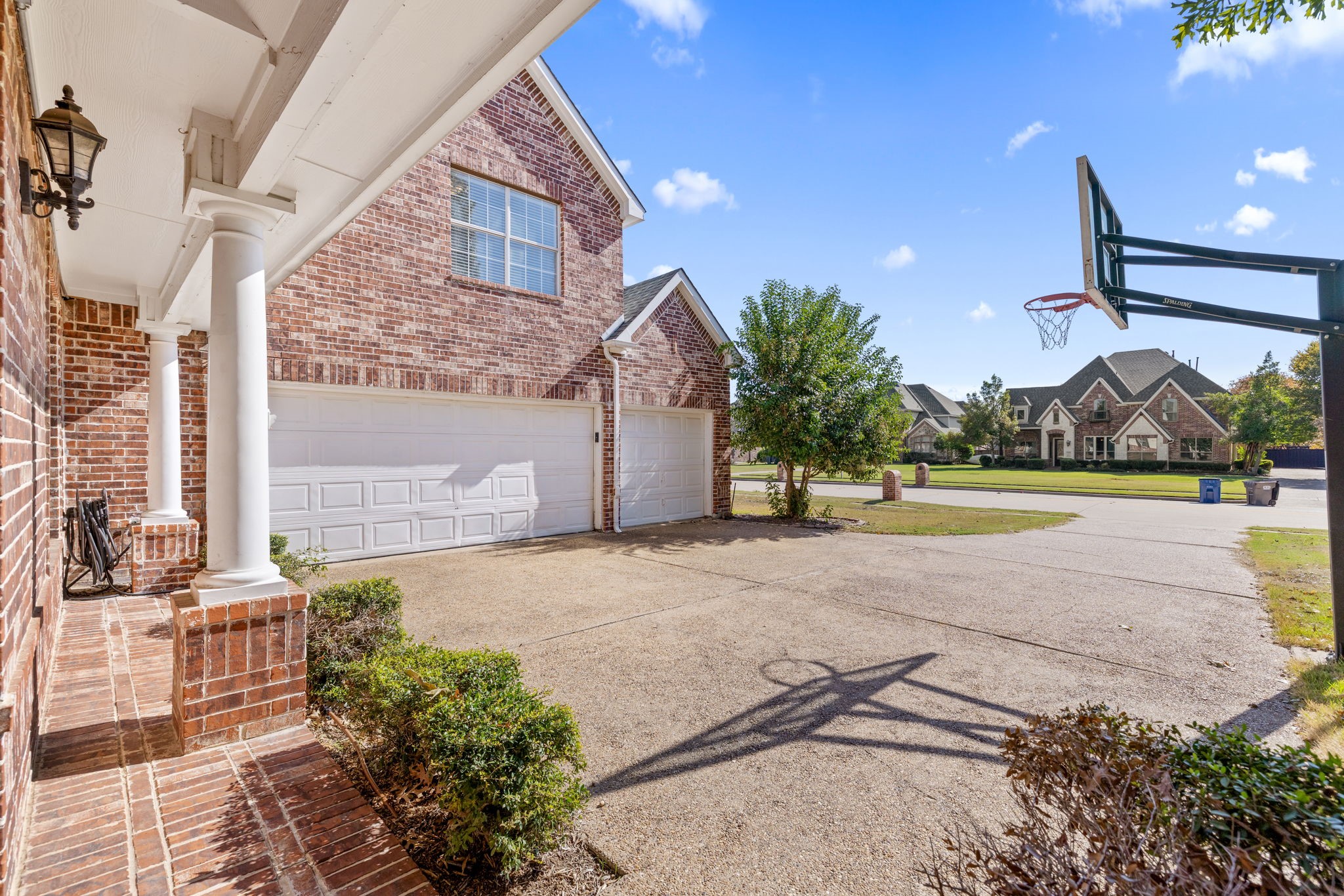 2021 COUNTRY BROOK Lane