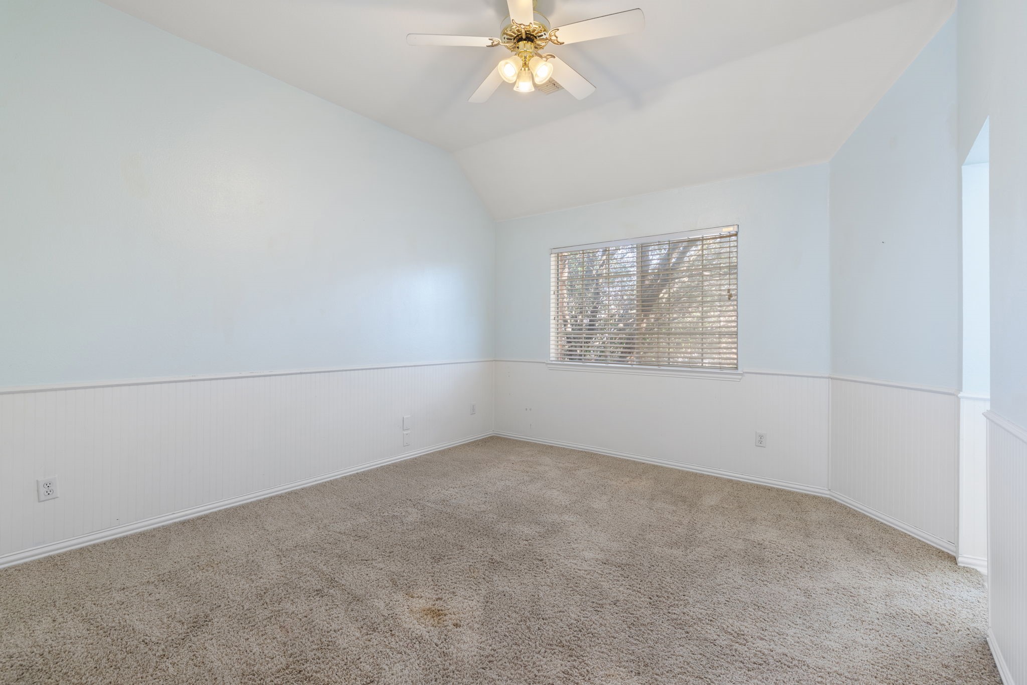 2021 COUNTRY BROOK Lane
