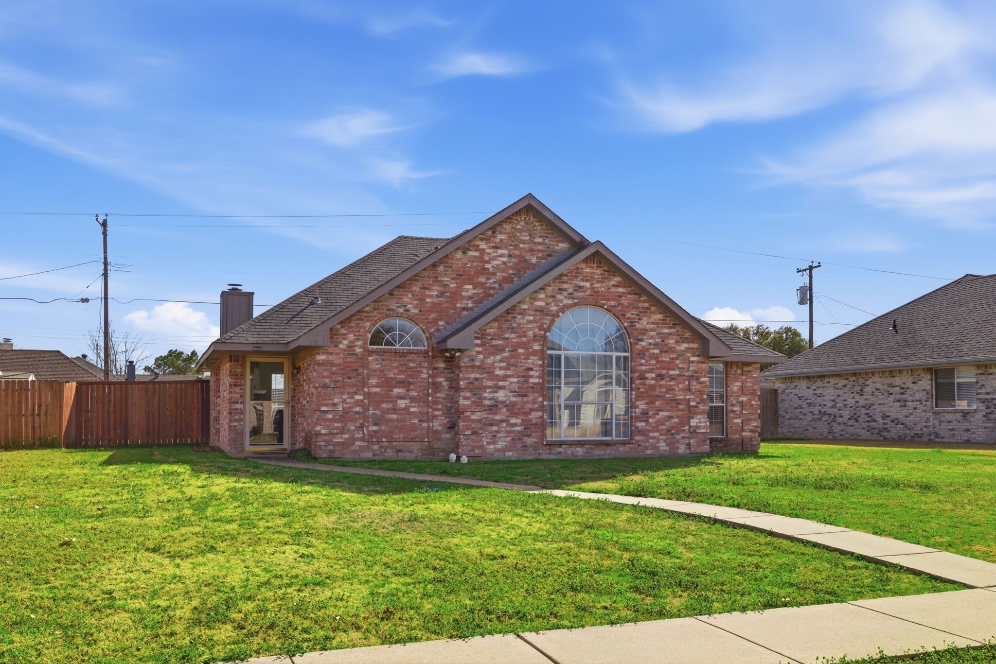 1302 Old Knoll Drive