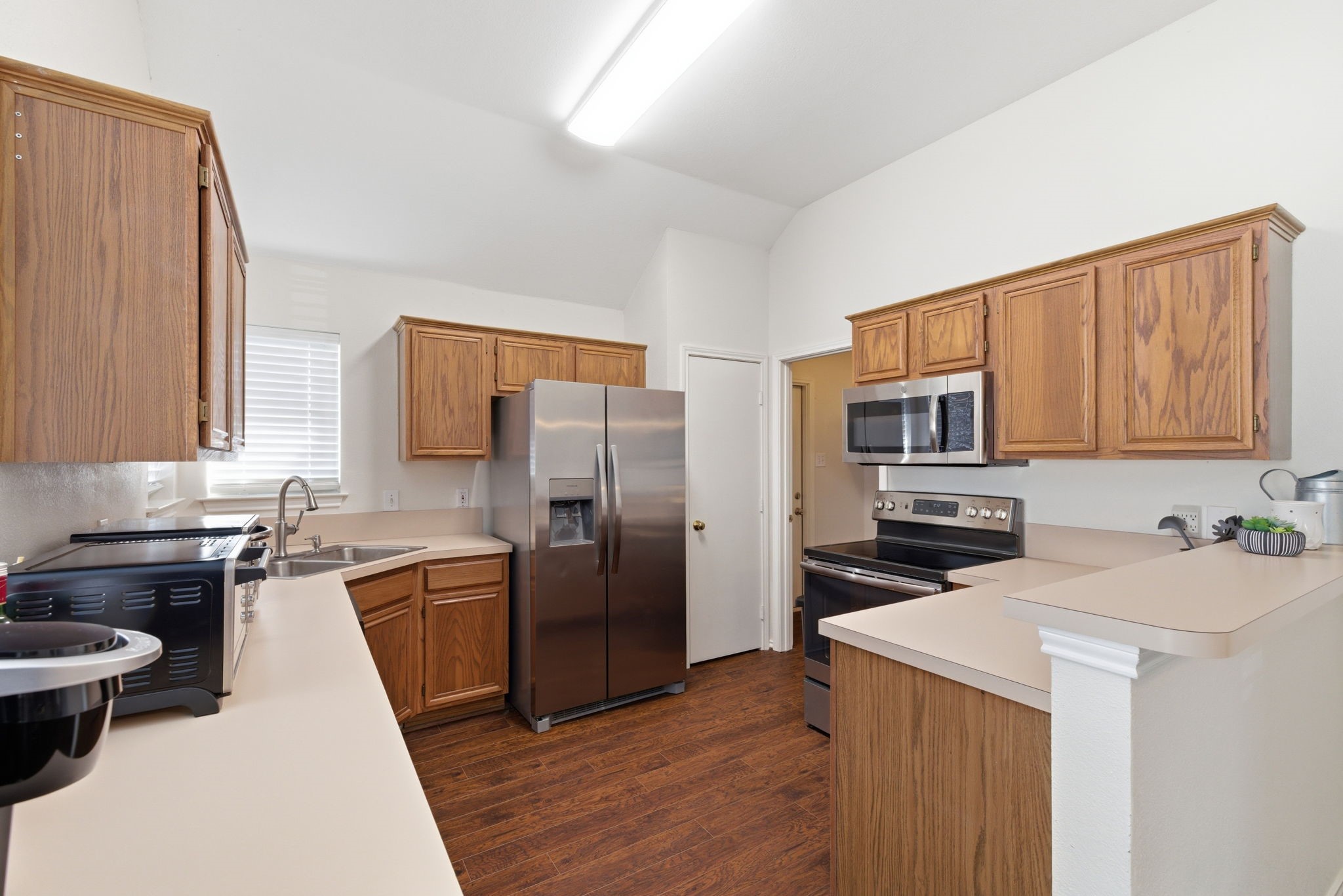 1302 Old Knoll Drive