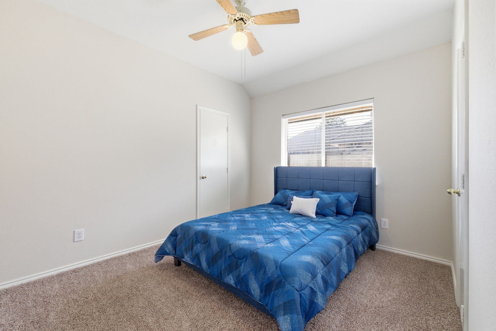 1302 Old Knoll Drive
