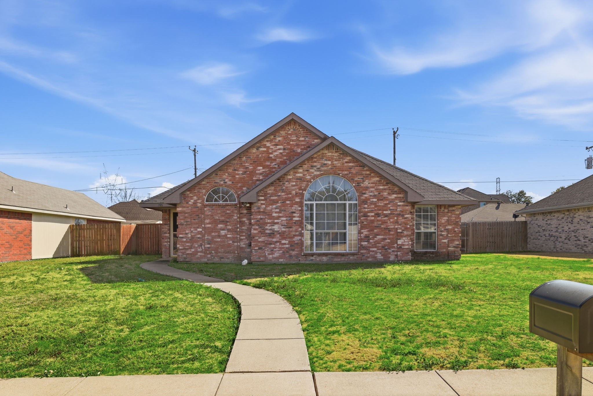 1302 Old Knoll Drive