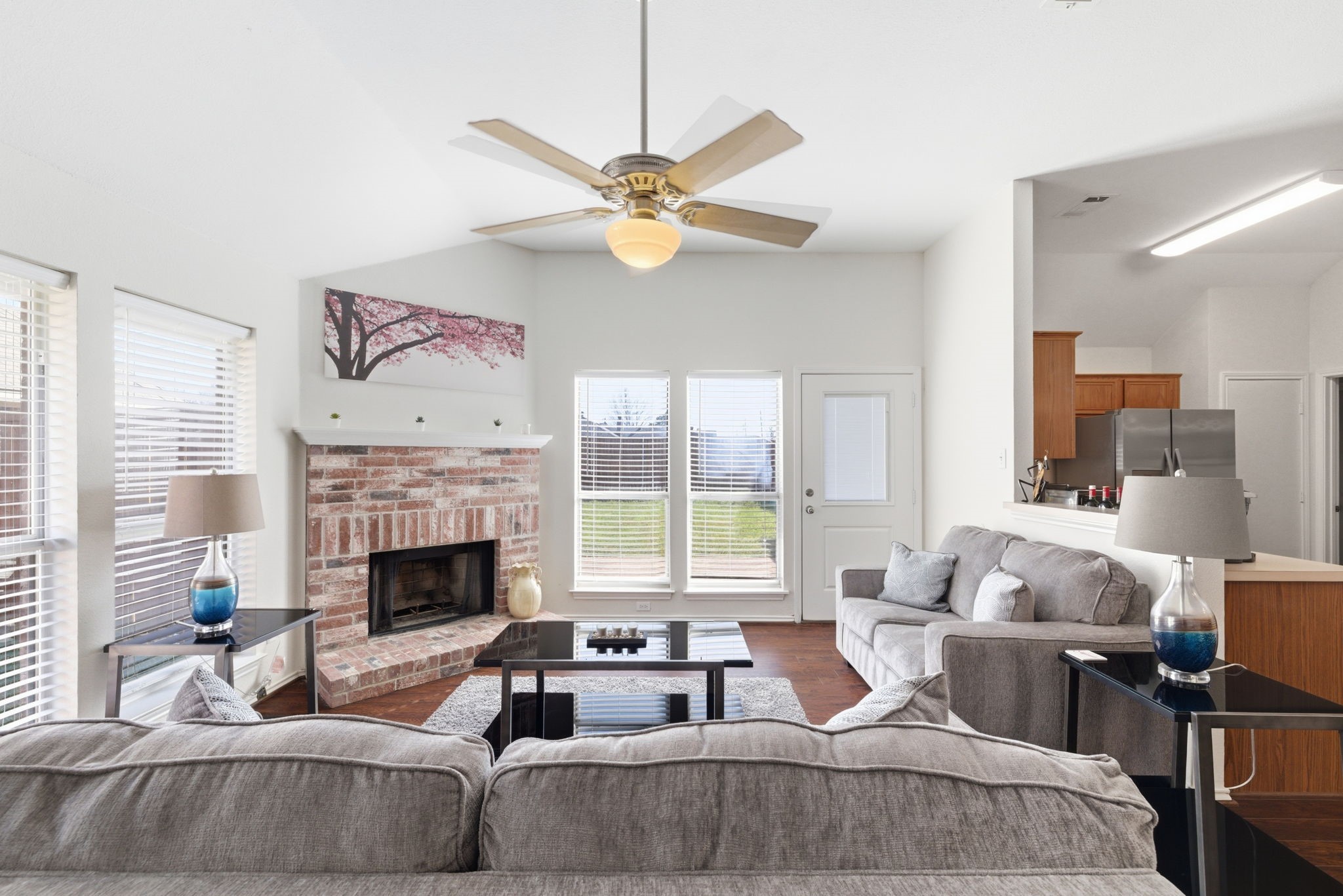 1302 Old Knoll Drive