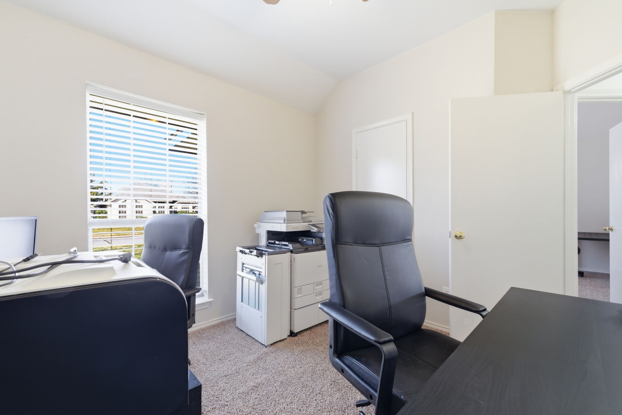 1302 Old Knoll Drive