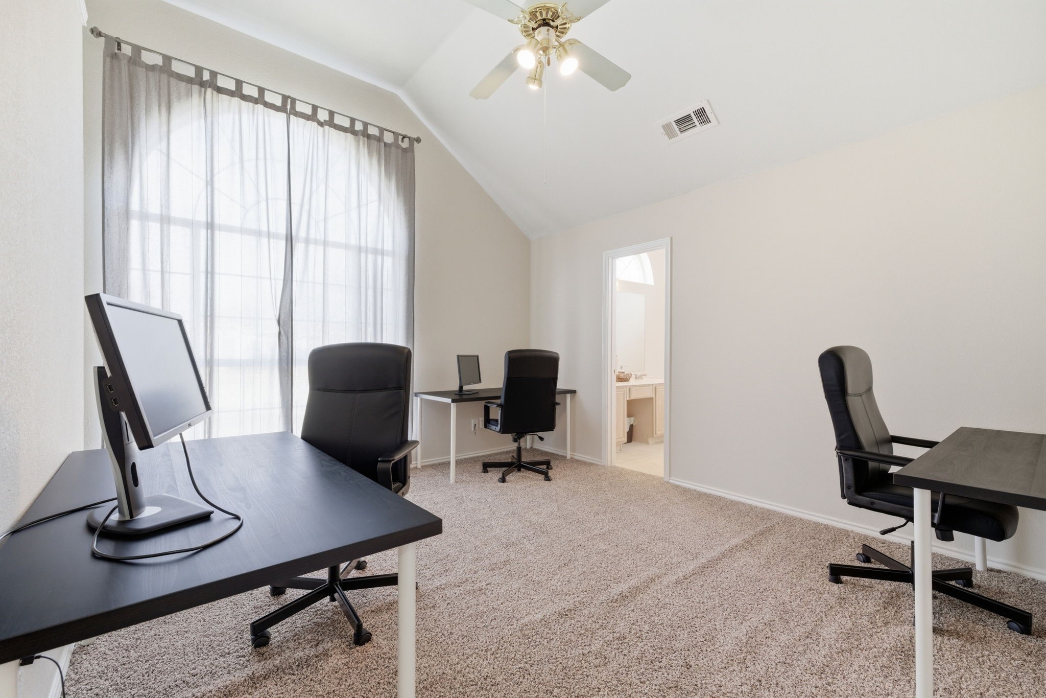 1302 Old Knoll Drive