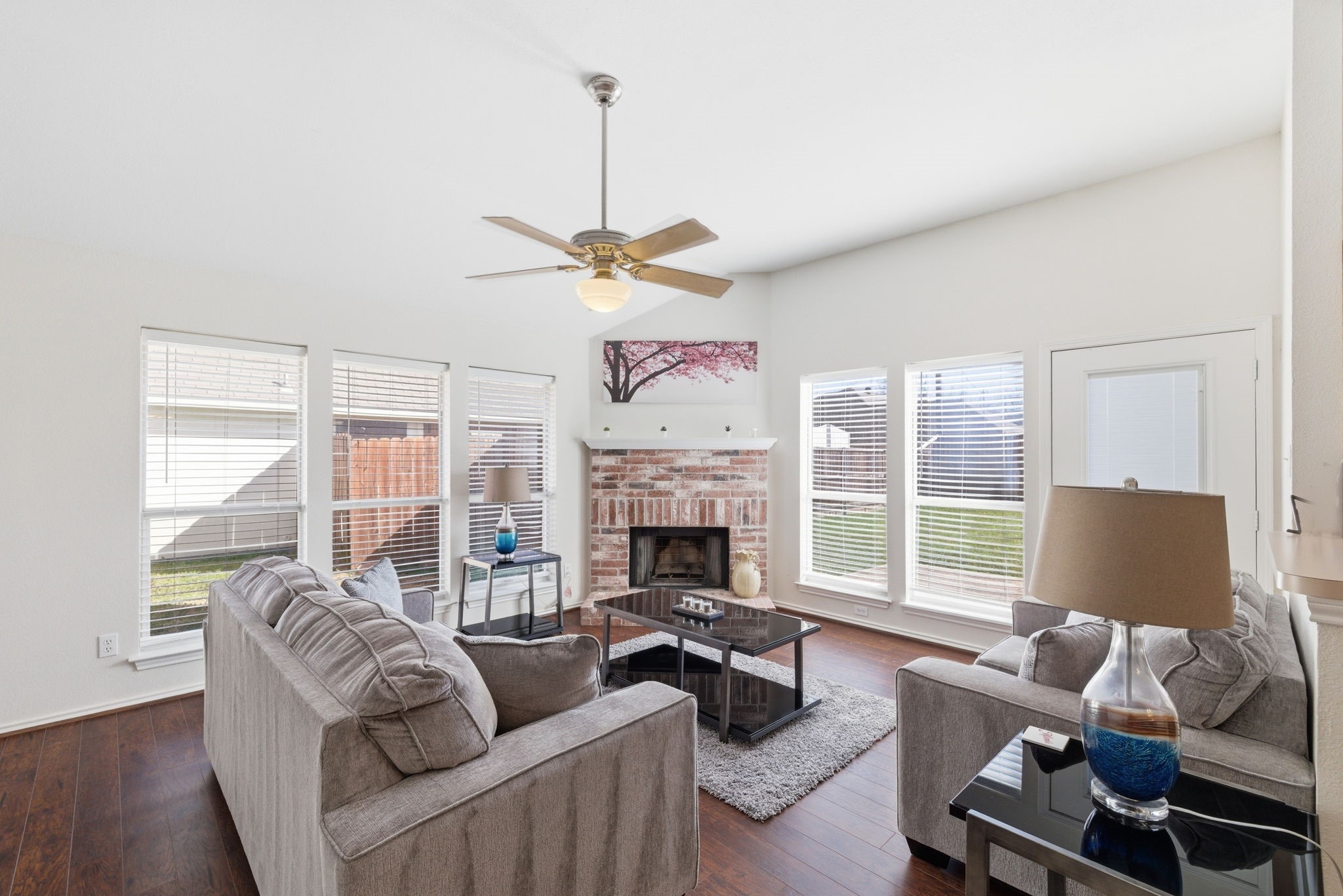 1302 Old Knoll Drive