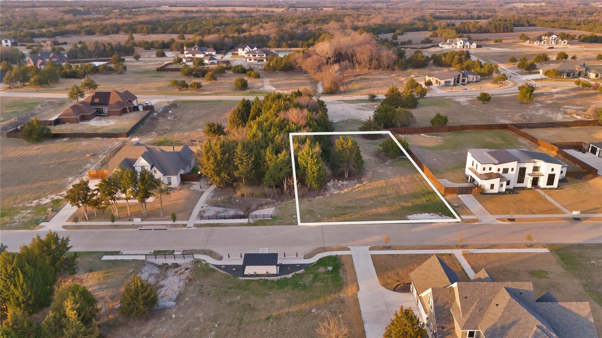 4221 Azalea Way