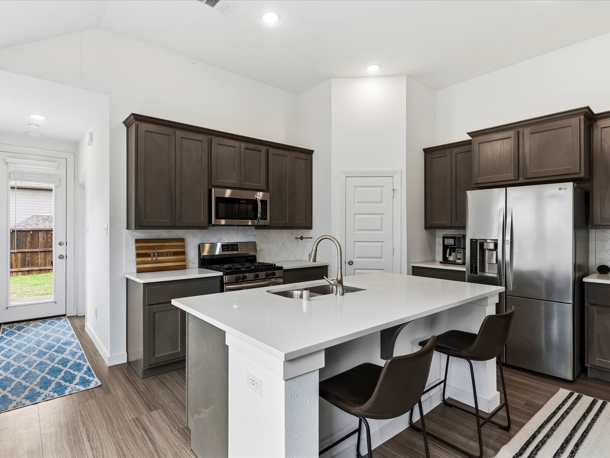 1829 Coronet Avenue