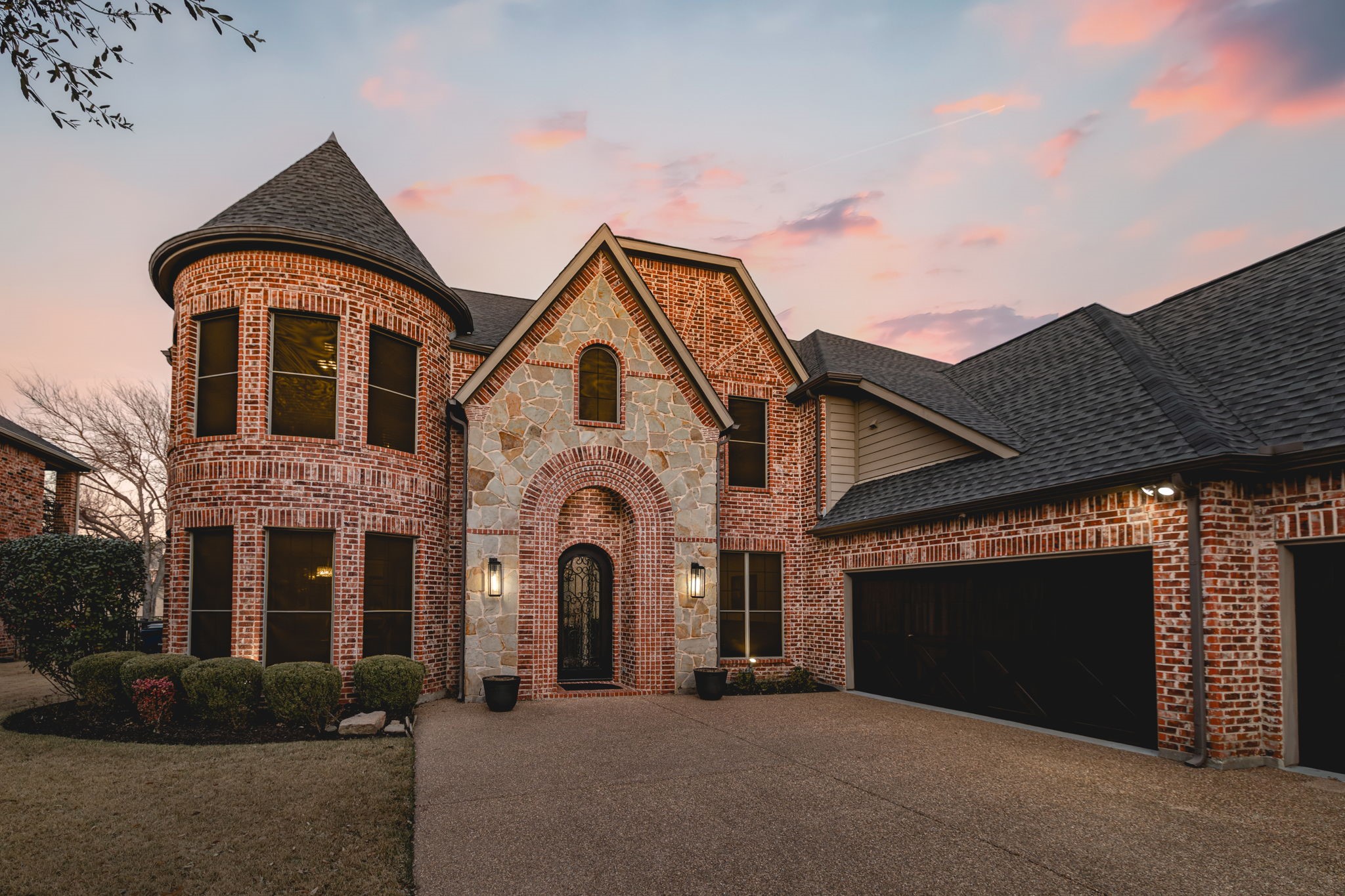 5442 Beacon Hill Drive