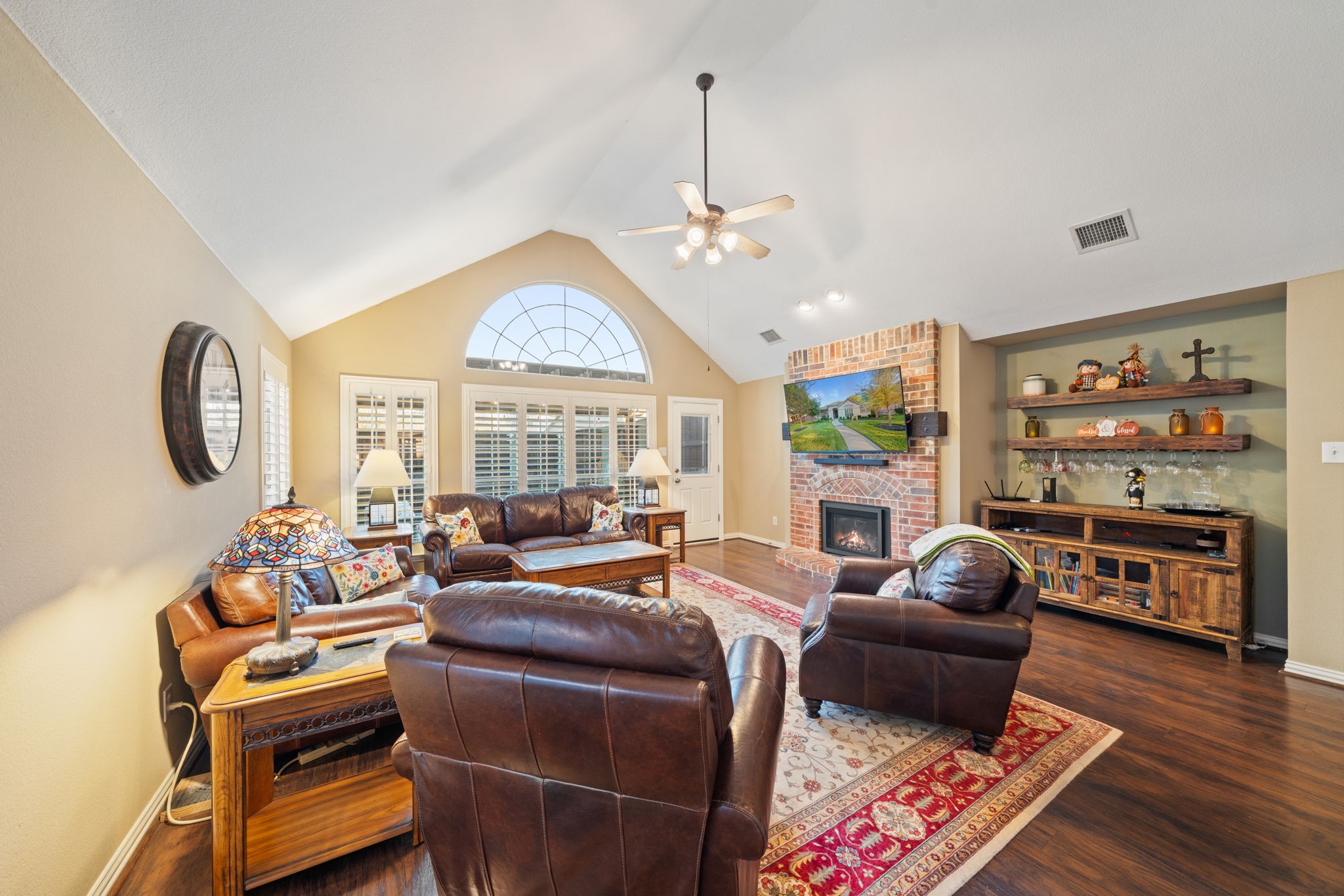 14881 Holly Leaf Drive