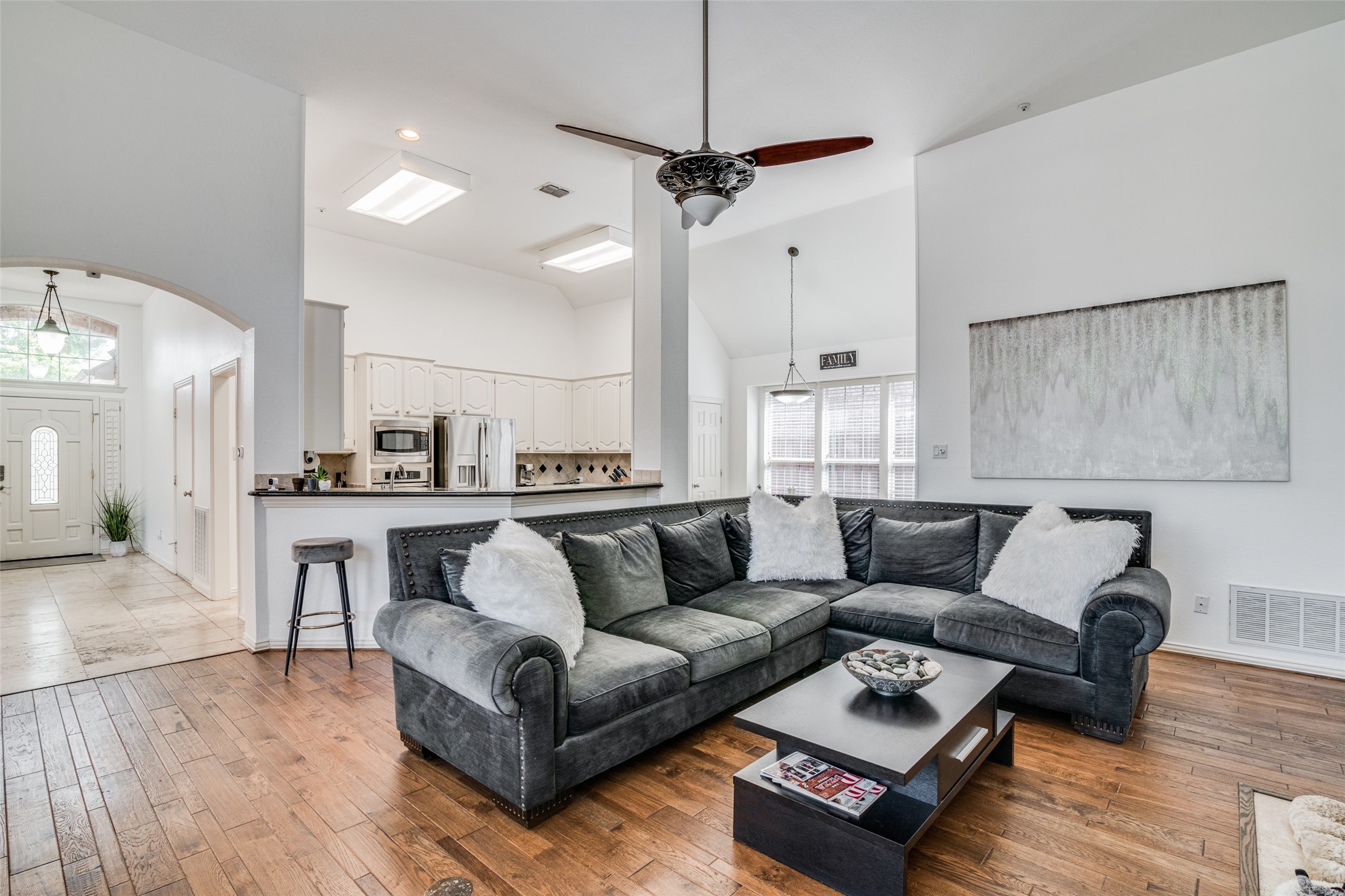 3764 Lakeway Court