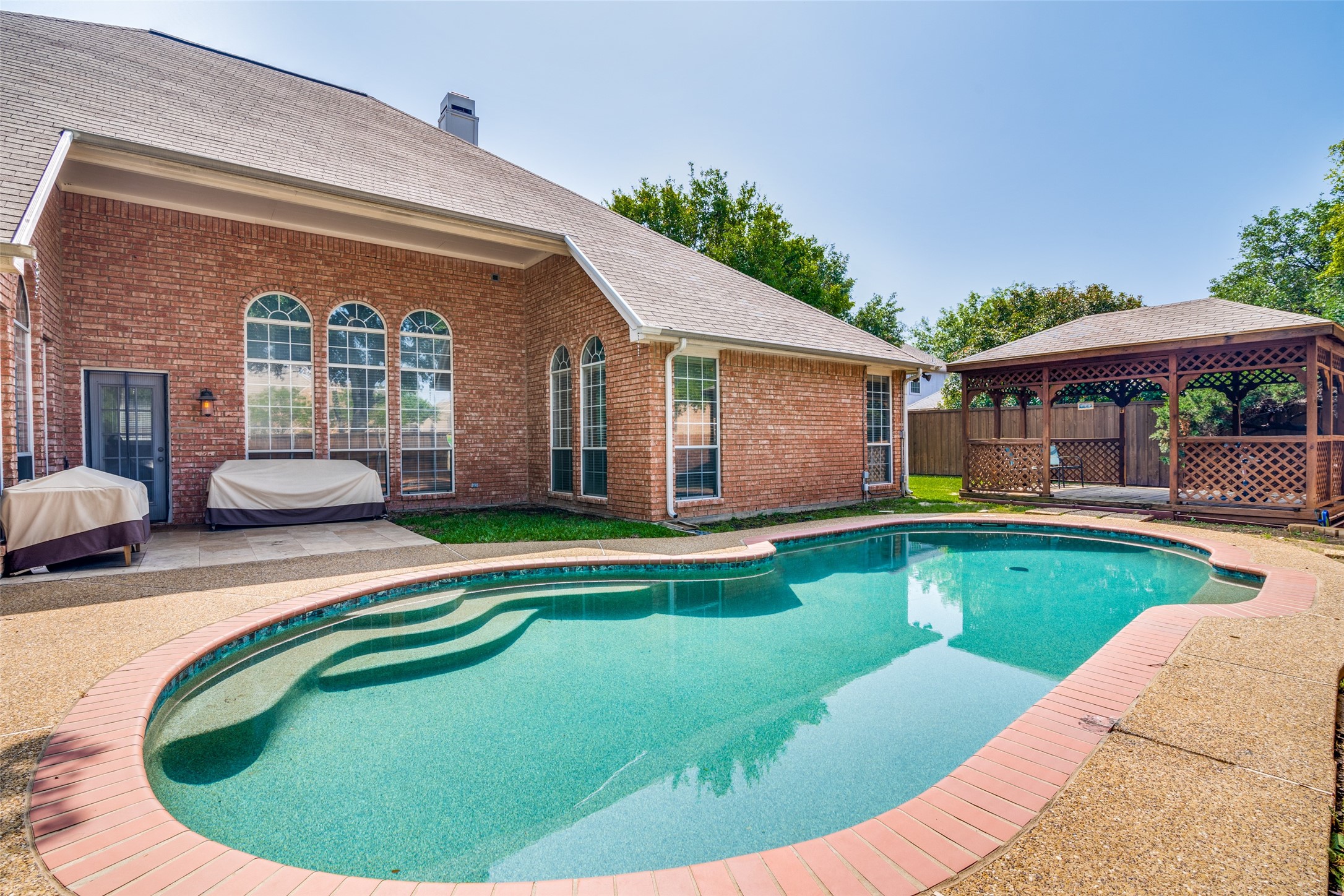 3764 Lakeway Court