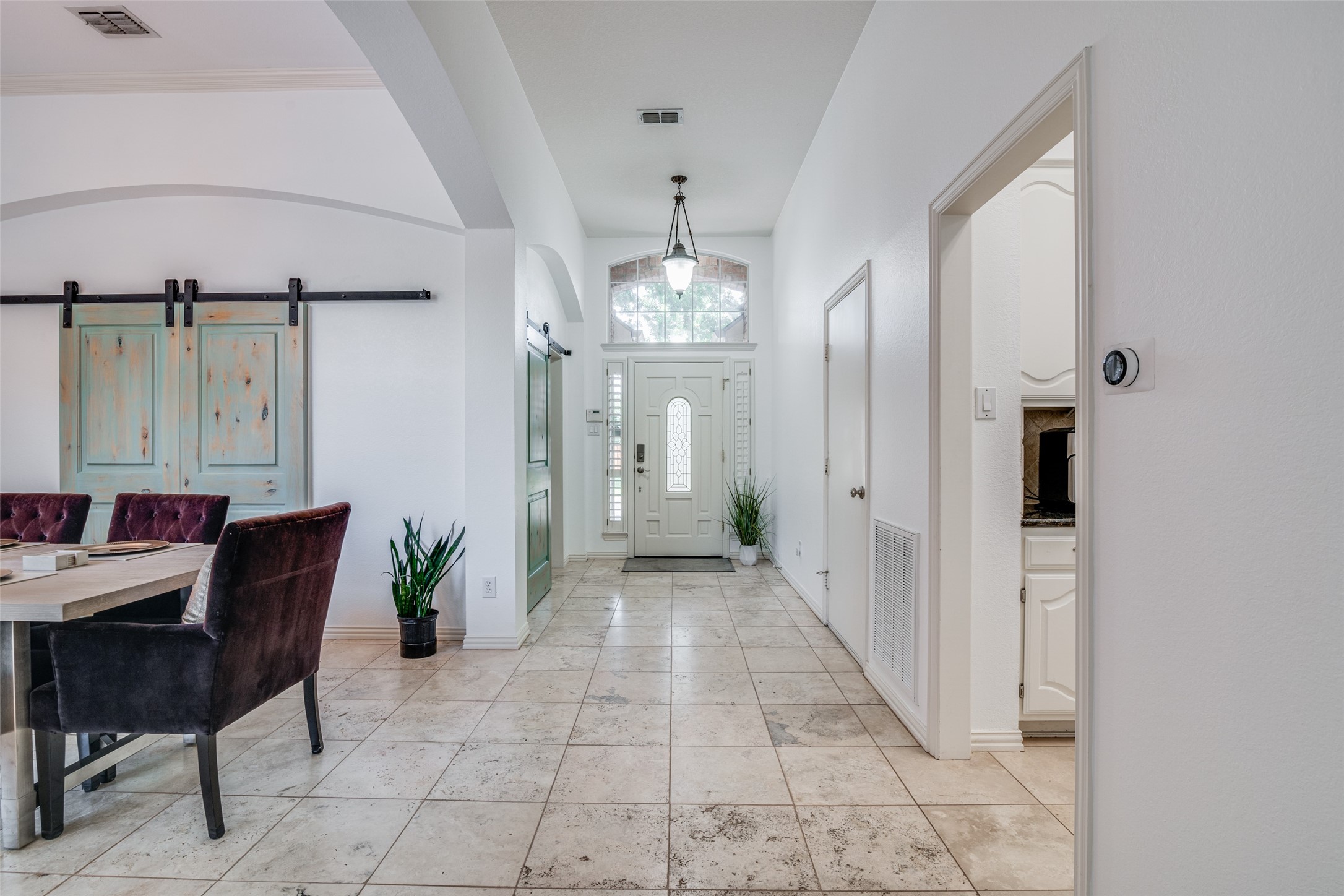 3764 Lakeway Court