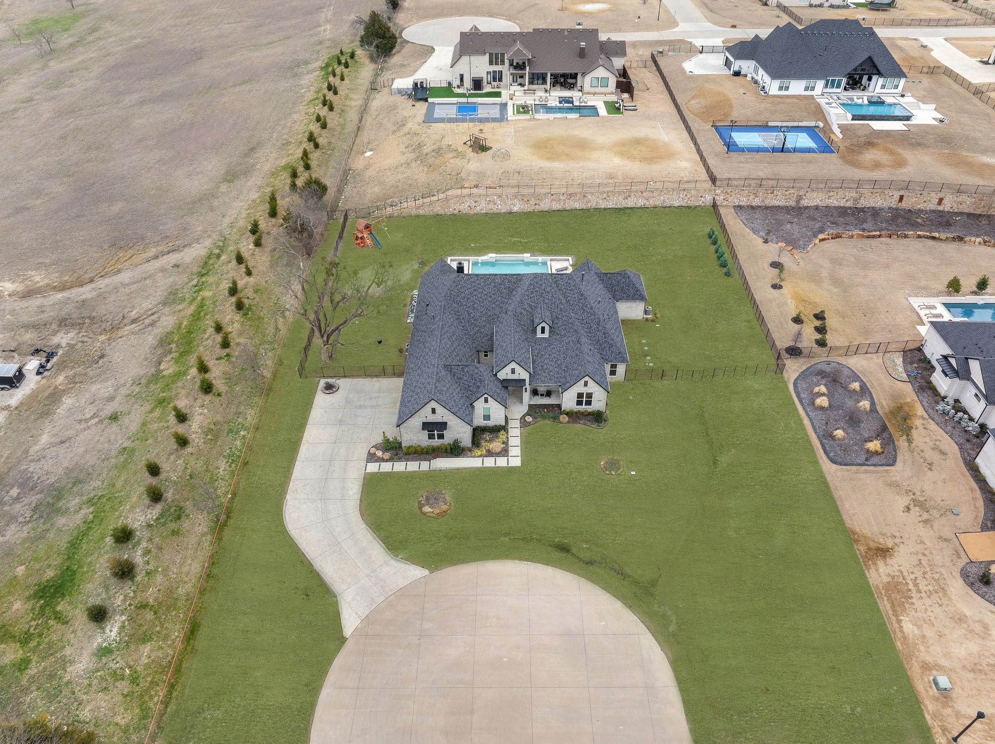 1405 Custer Court