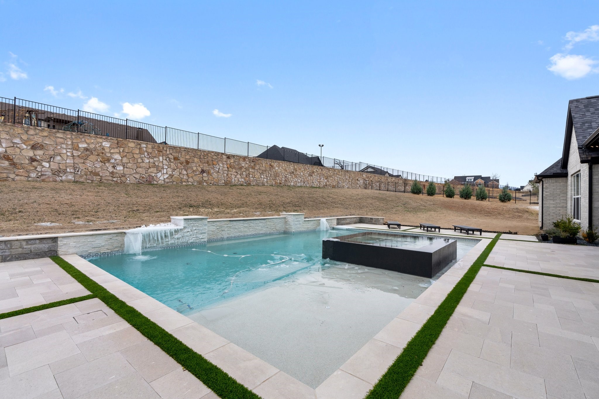 1405 Custer Court