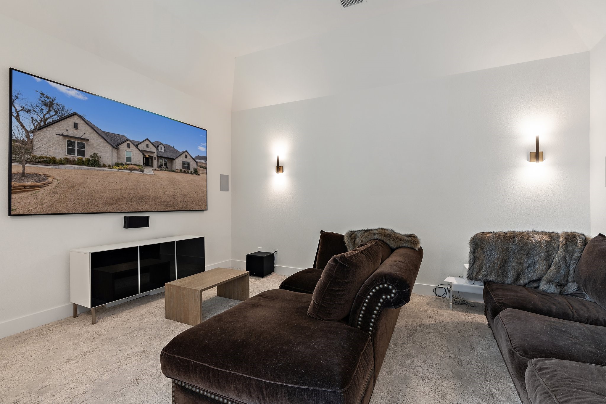 1405 Custer Court