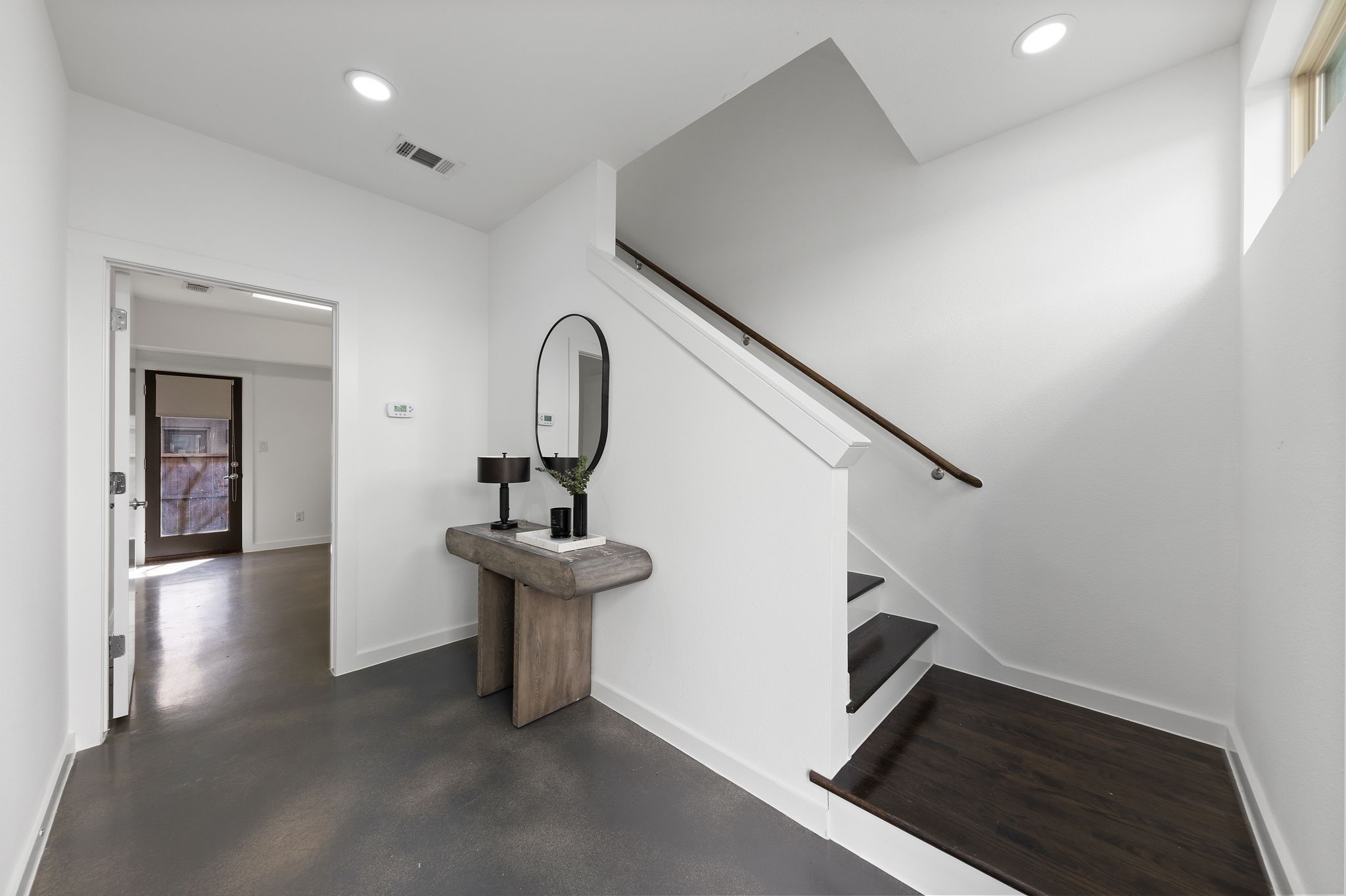 1915 Summit Avenue 2