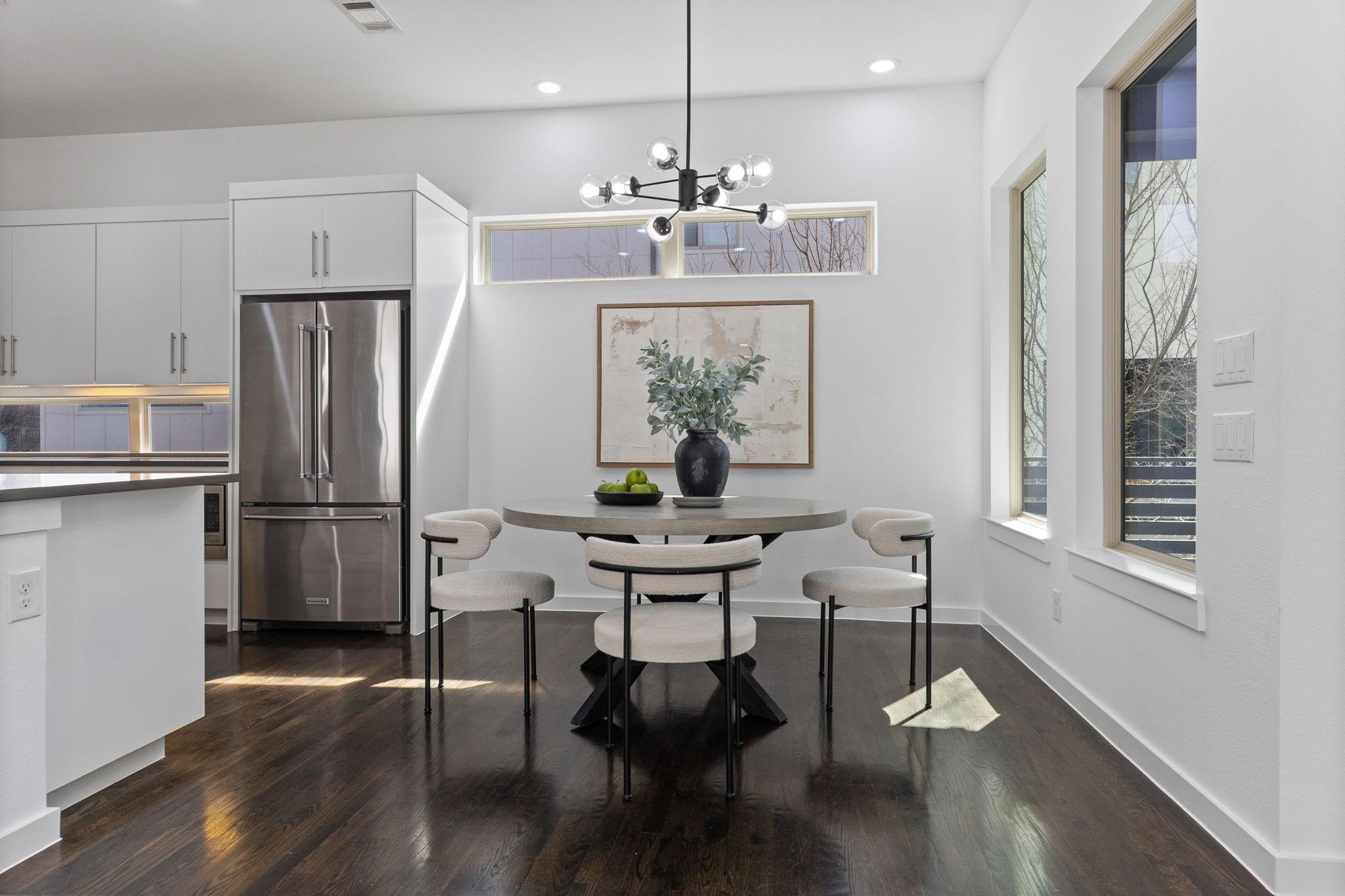 1915 Summit Avenue 2