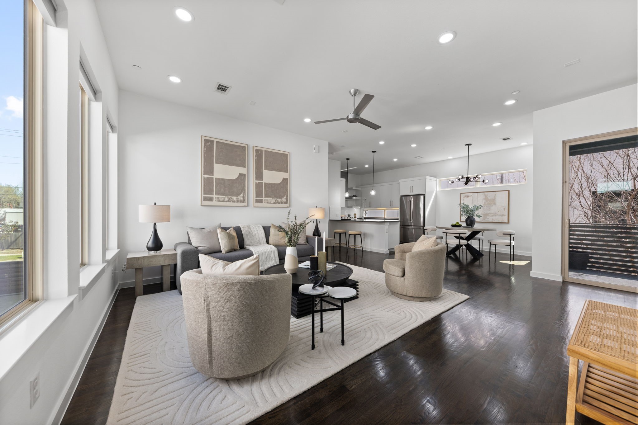 1915 Summit Avenue 2