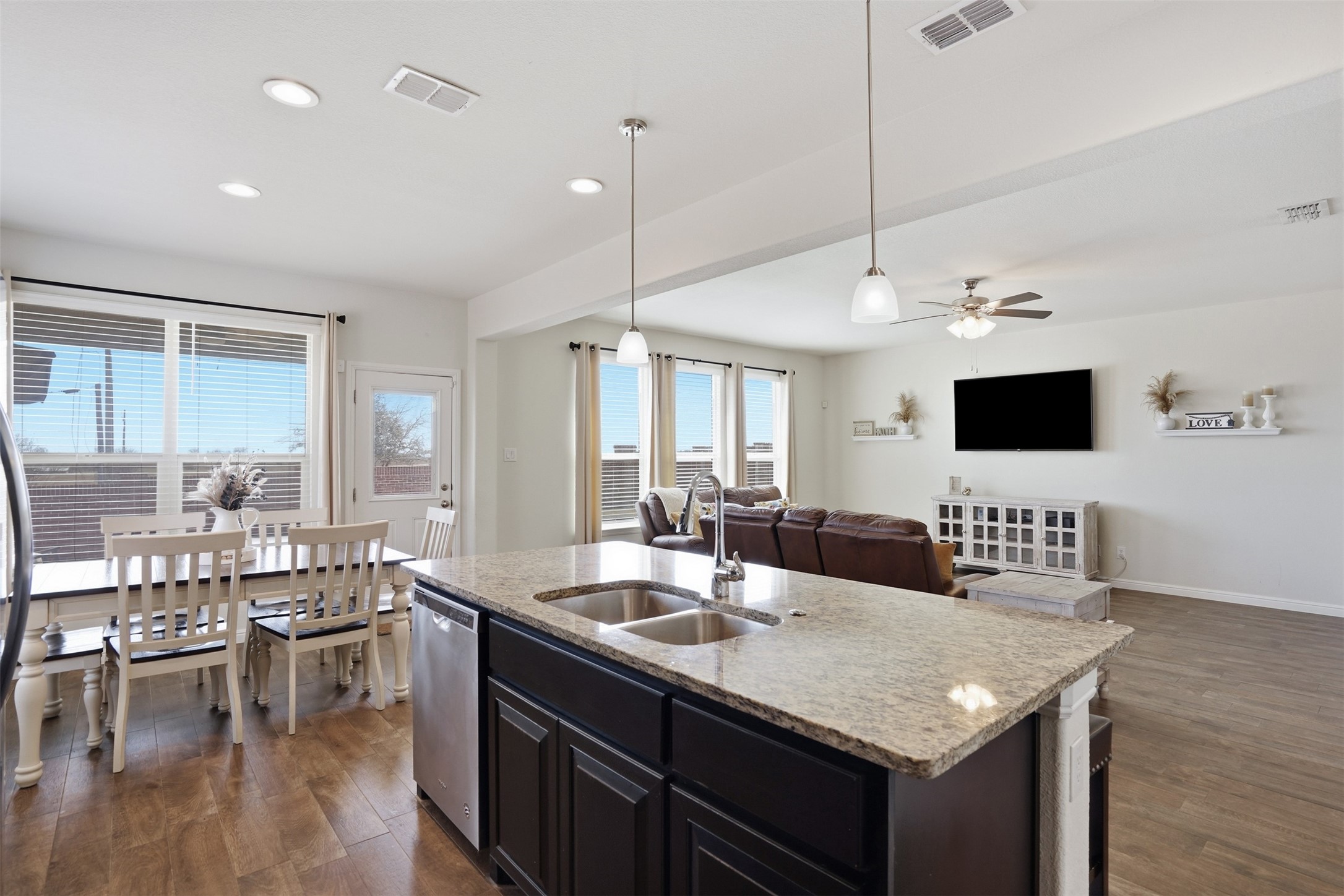 1502 Livermore Lane
