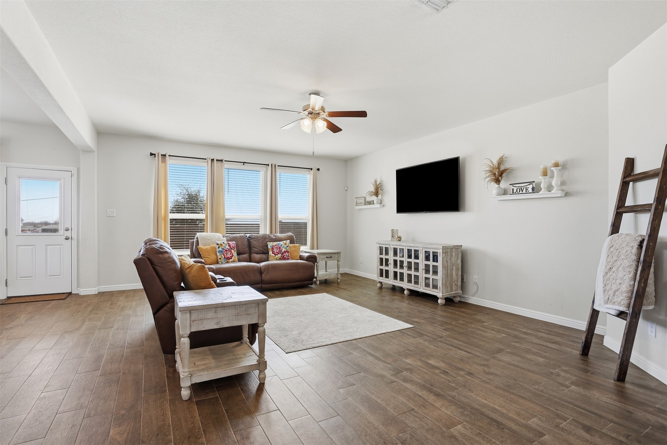 1502 Livermore Lane