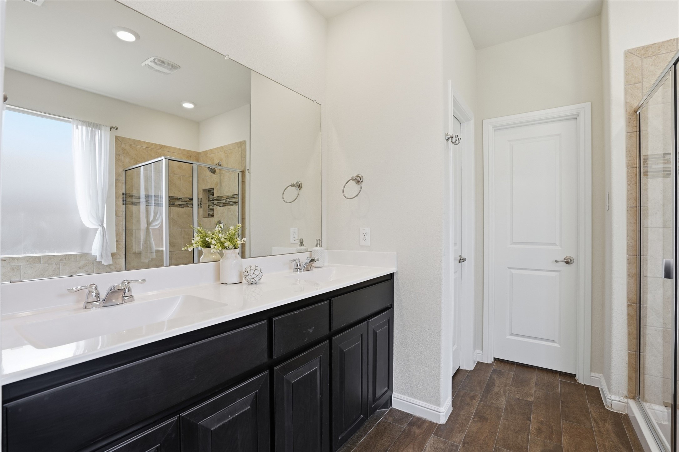 1502 Livermore Lane