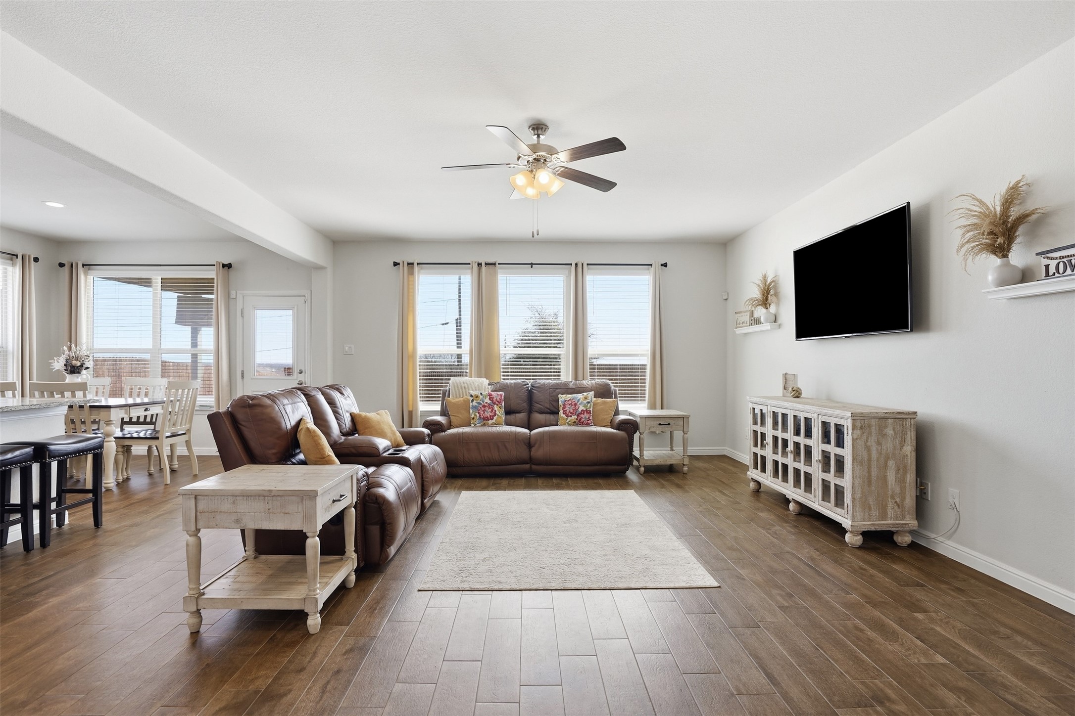 1502 Livermore Lane