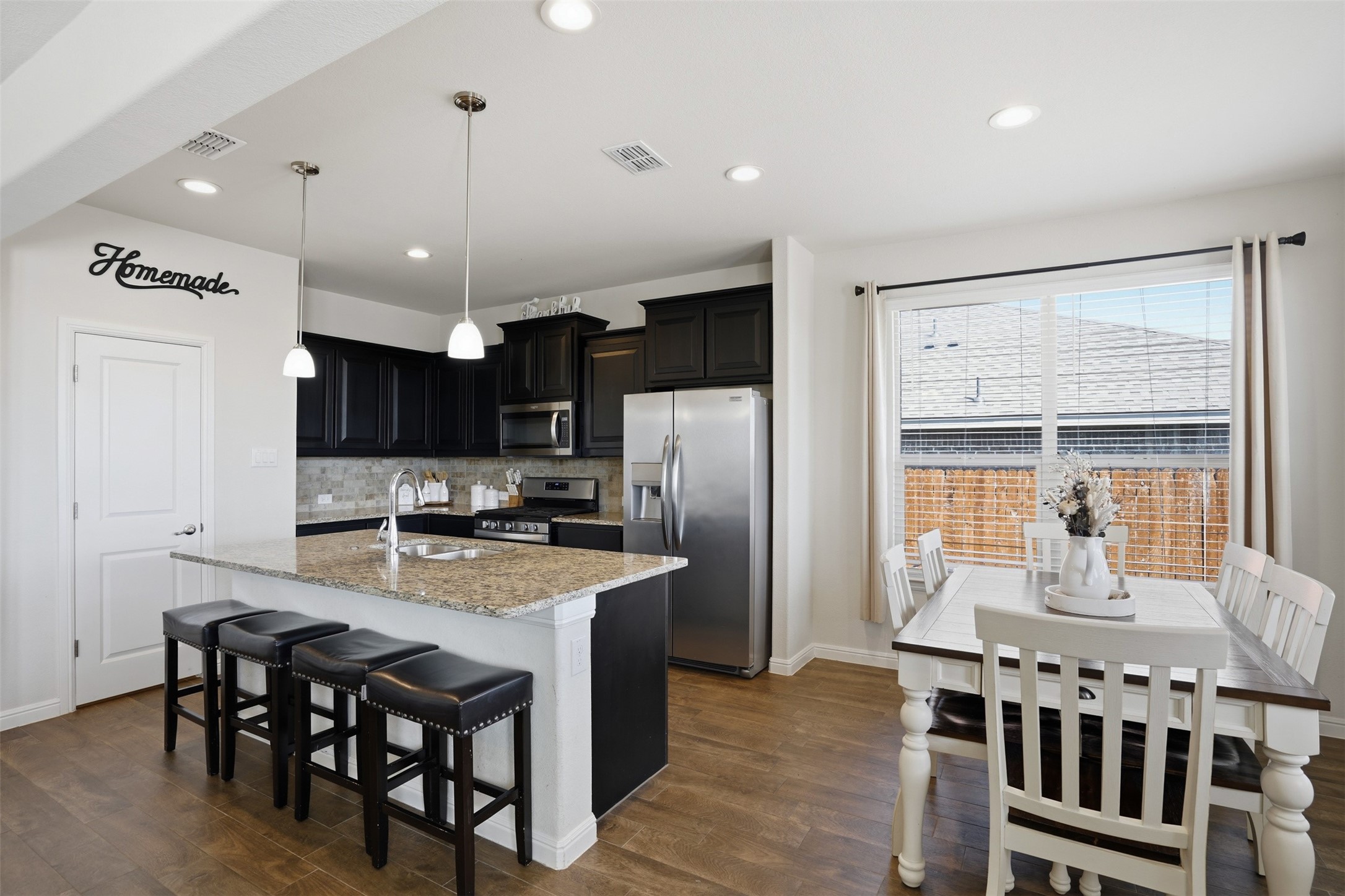 1502 Livermore Lane
