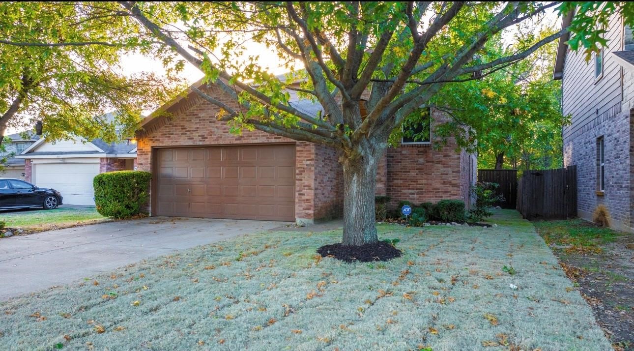 3521 Apple Valley Way