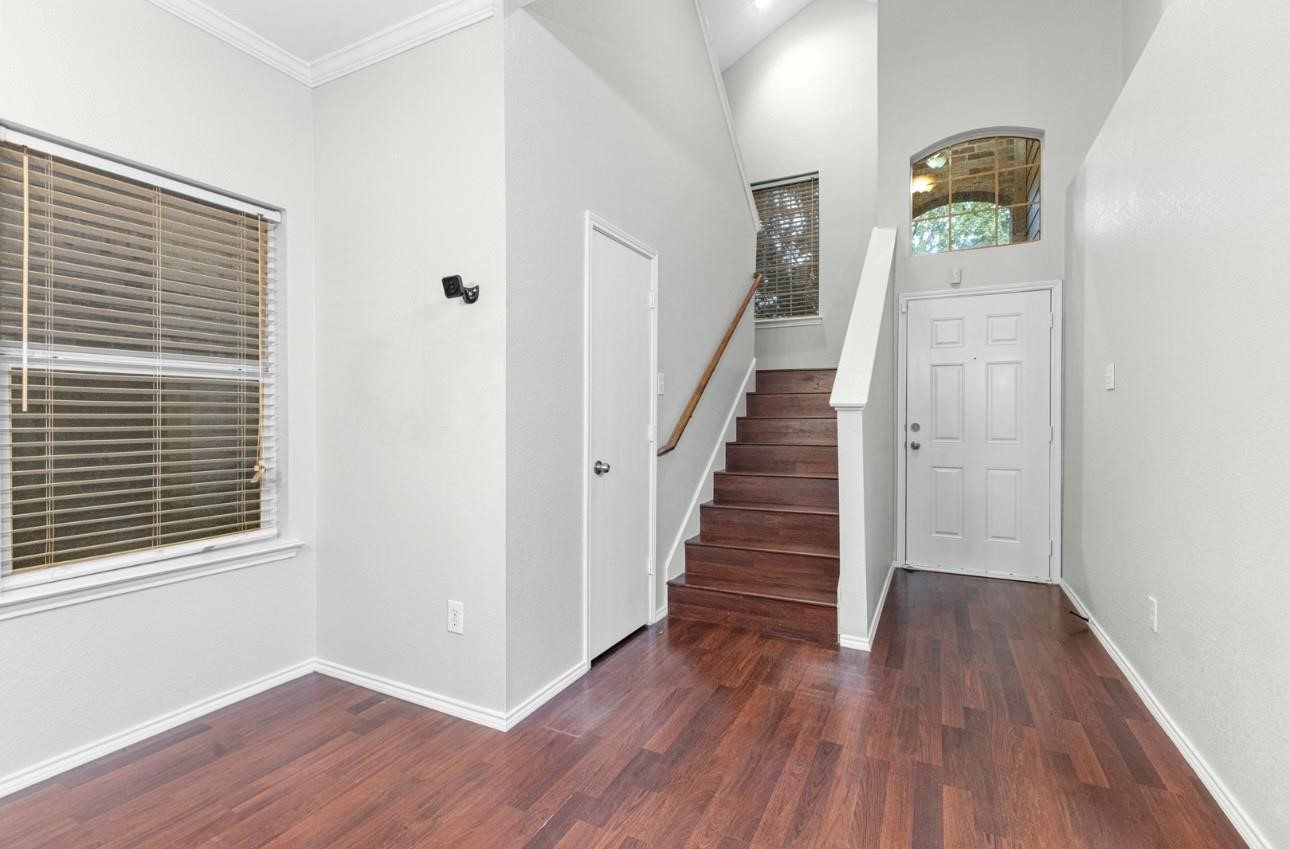 3521 Apple Valley Way