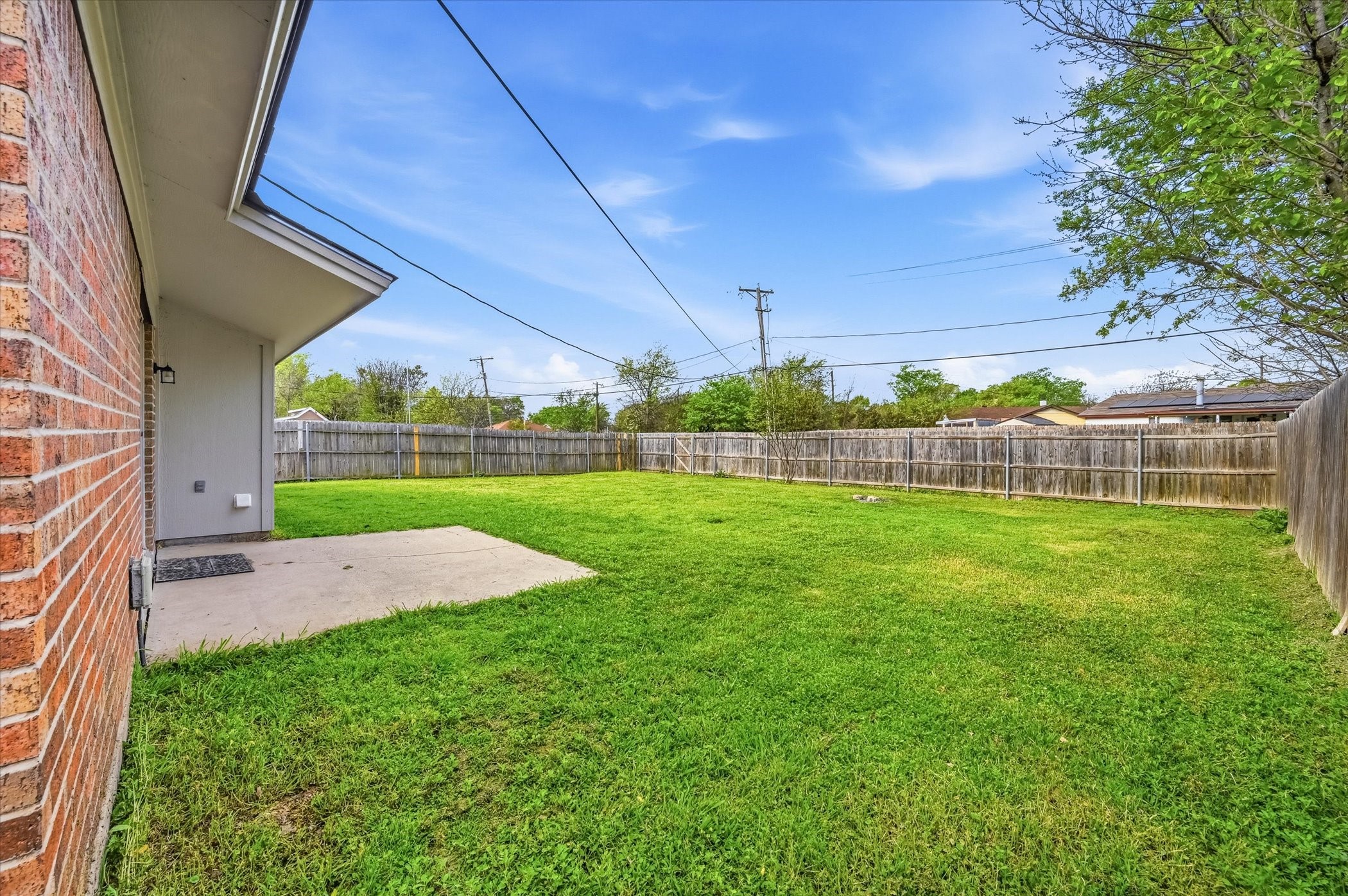 7529 Meadowlark Lane N
