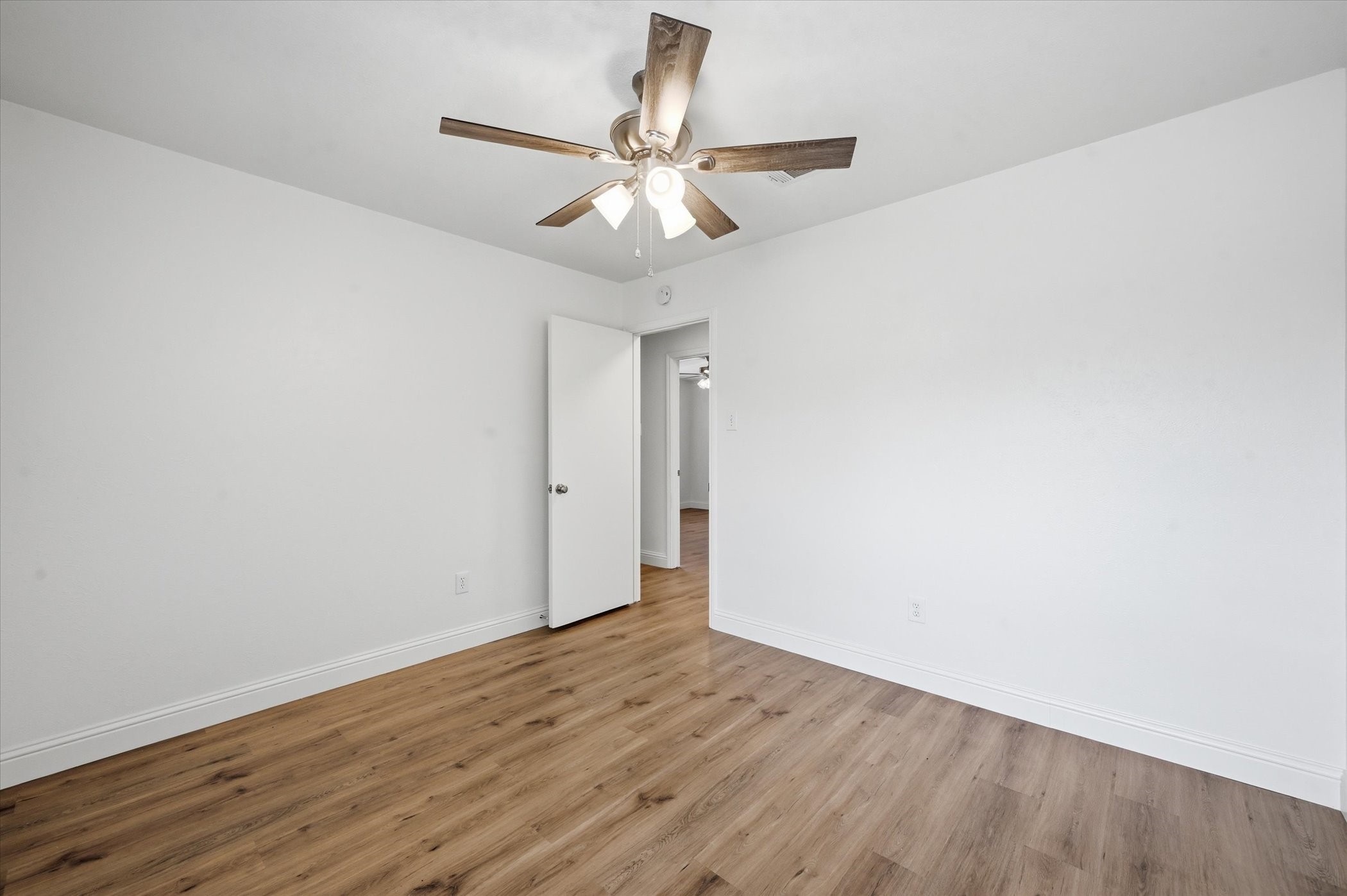 7529 Meadowlark Lane N