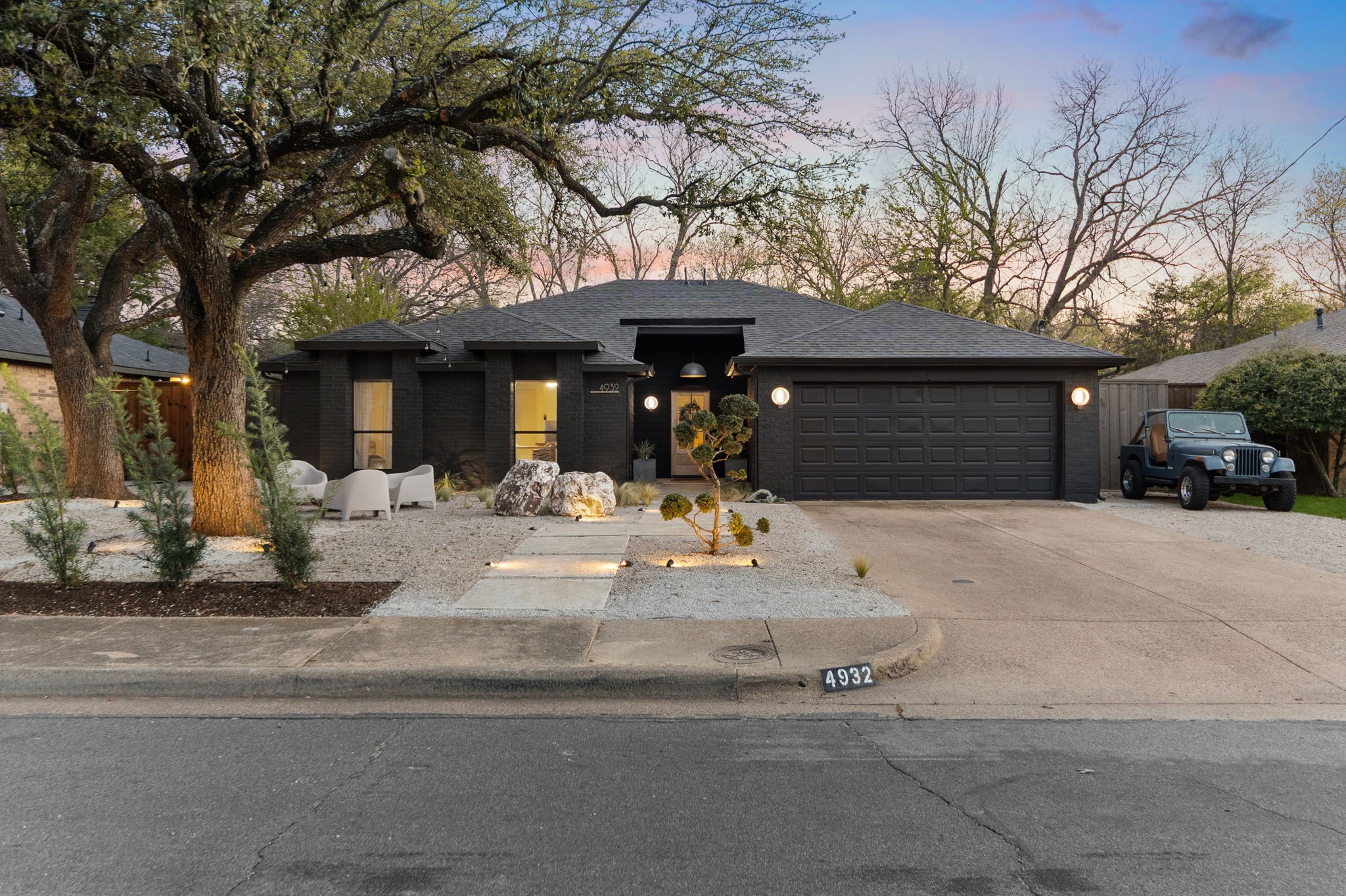 4932 Hollow Ridge