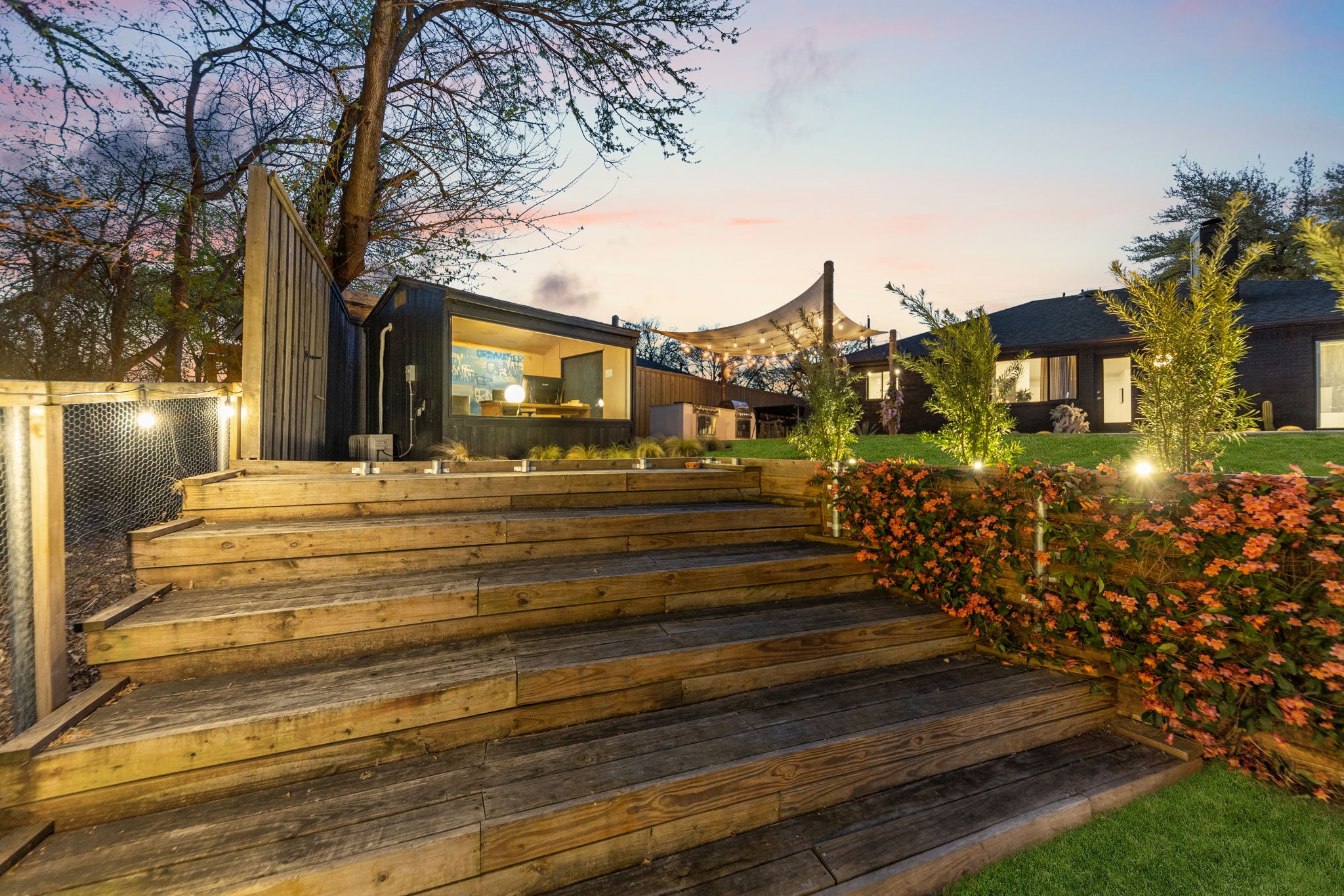 4932 Hollow Ridge