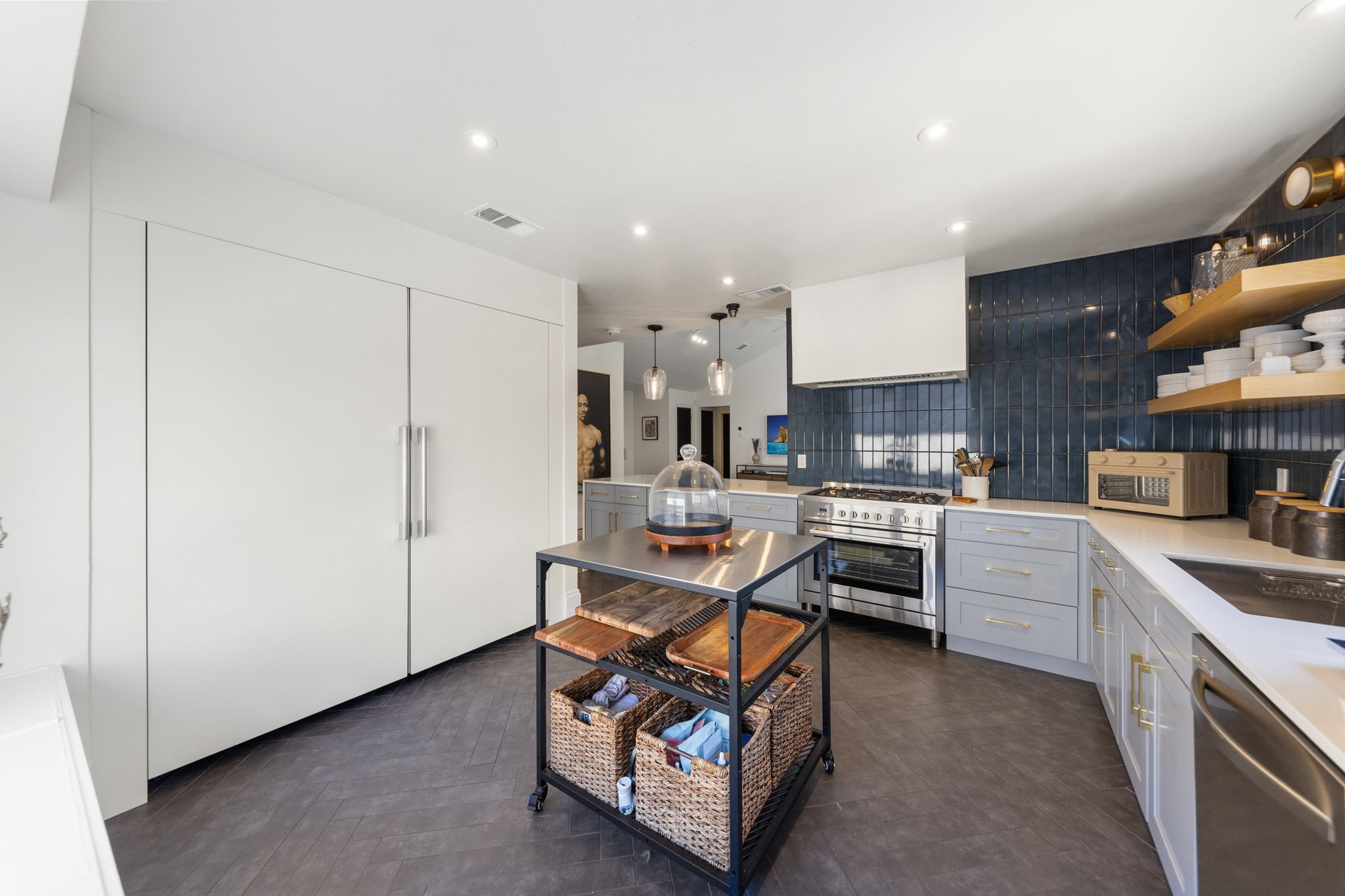 4932 Hollow Ridge