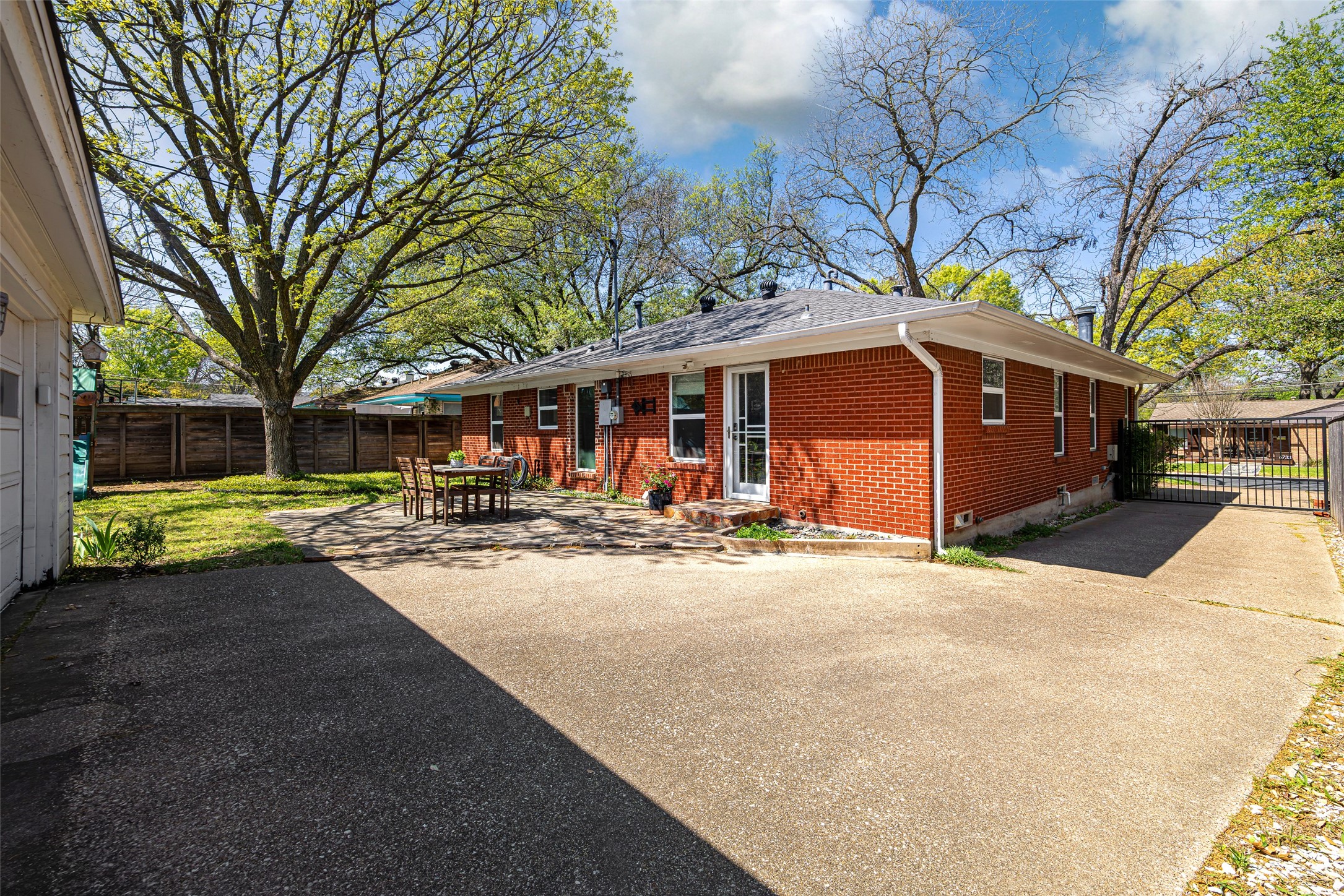 6734 Blessing Drive