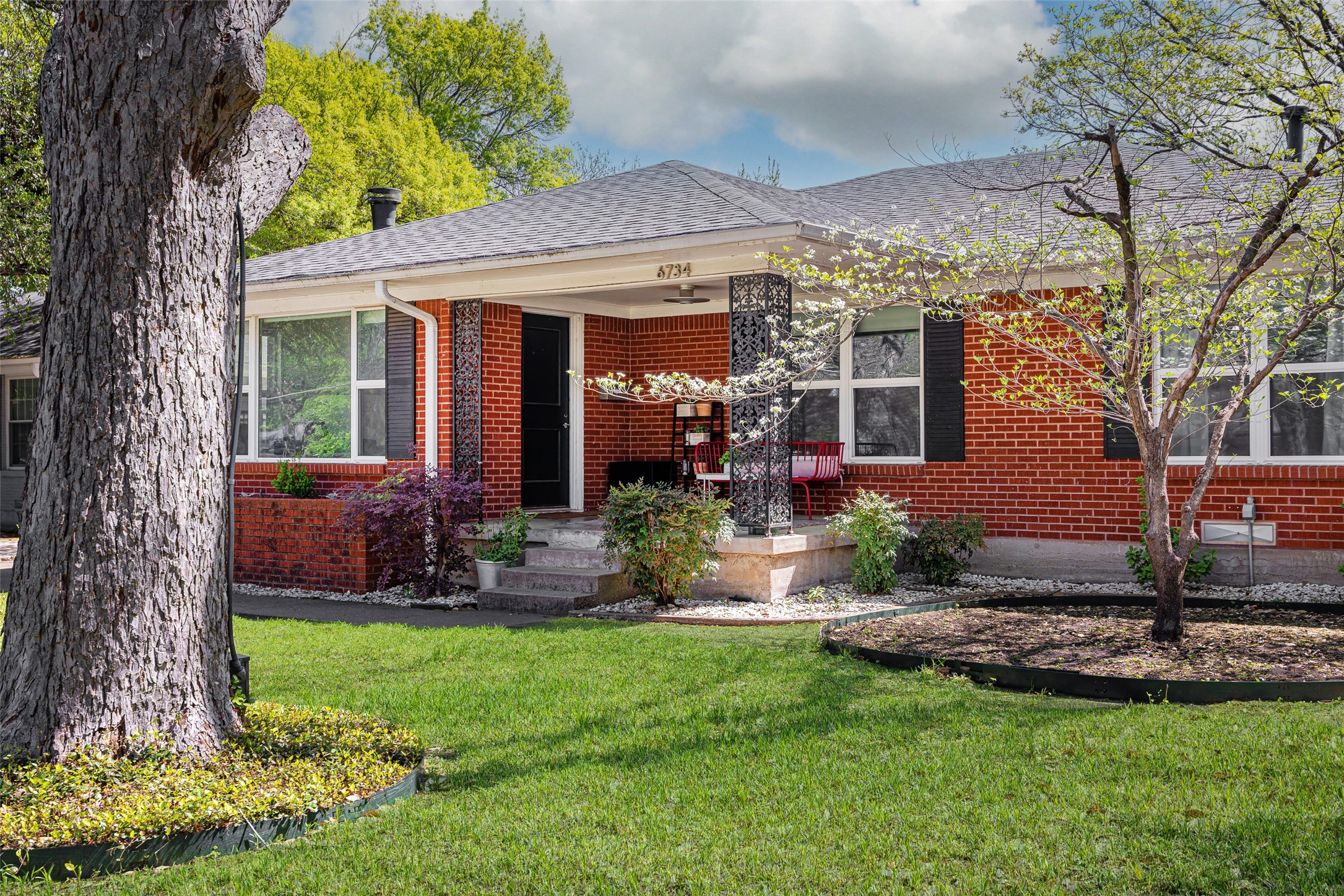 6734 Blessing Drive