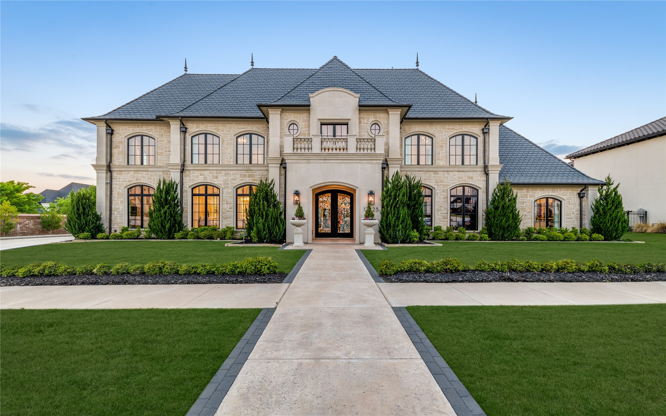 12425 Farmstead Drive