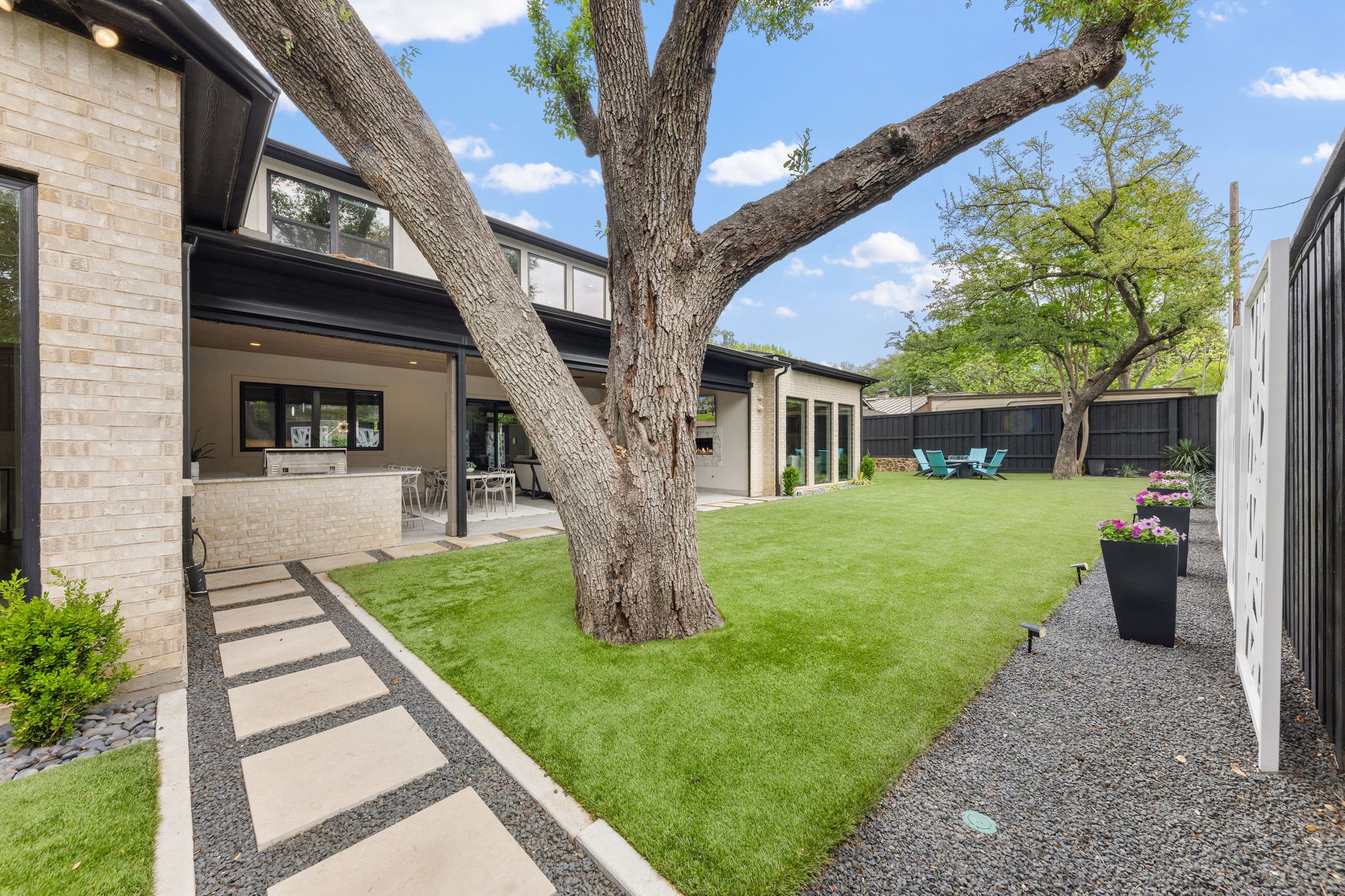 4028 Courtshire Drive