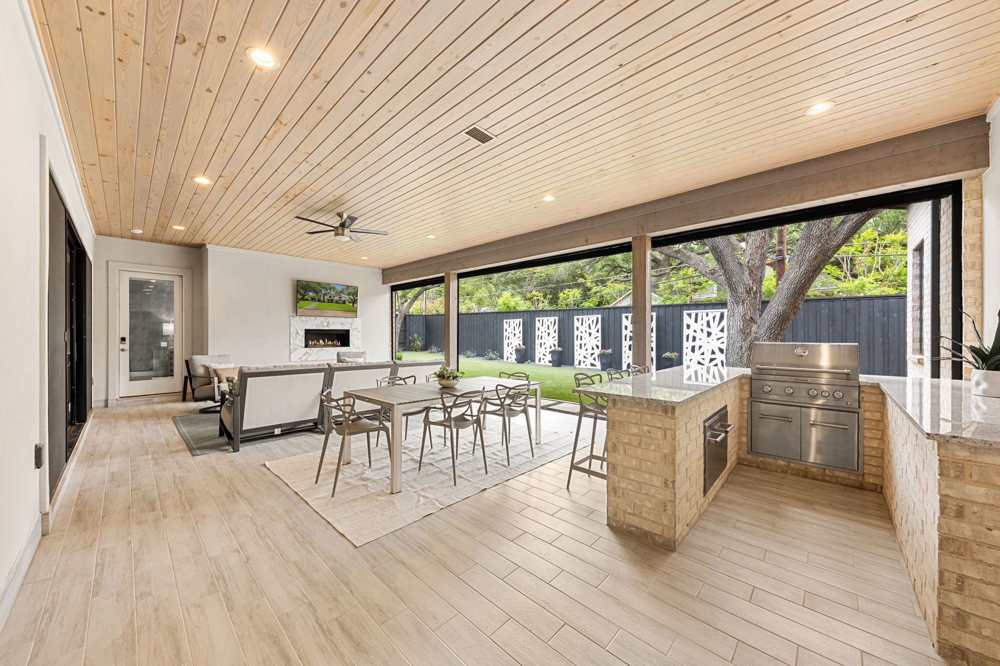 4028 Courtshire Drive