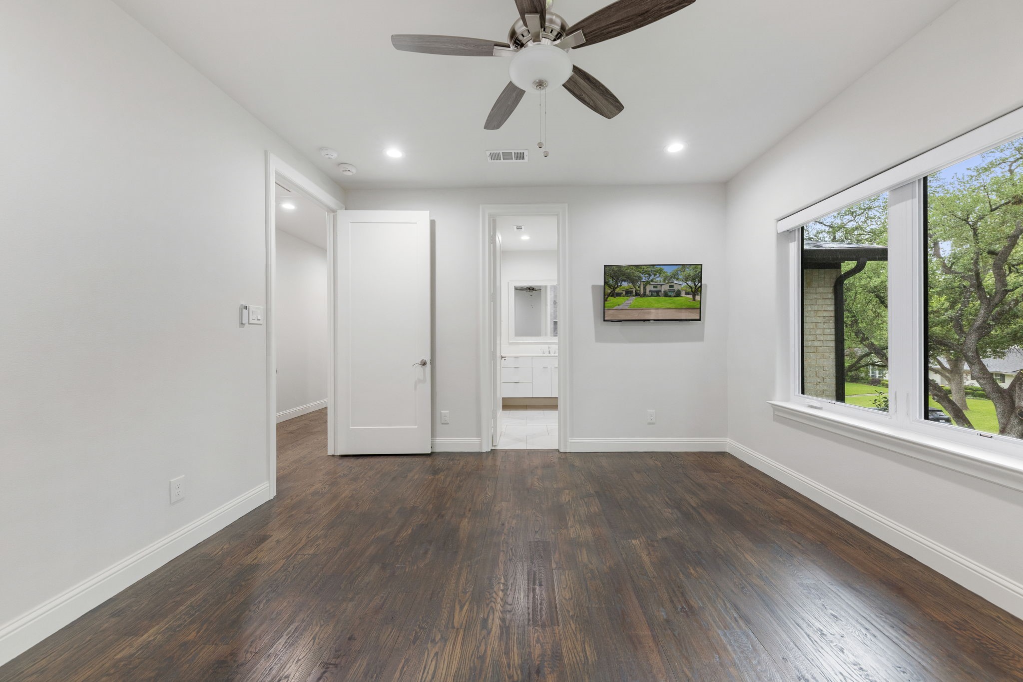 4028 Courtshire Drive