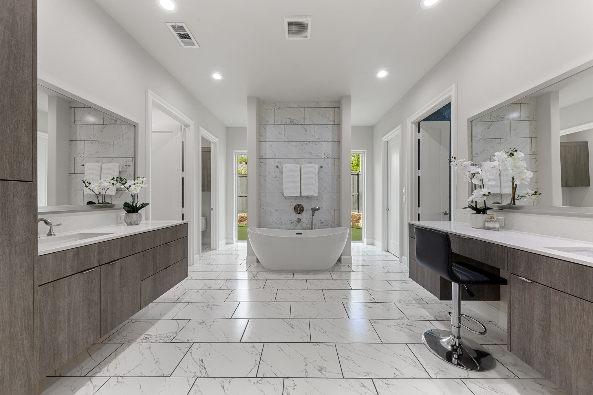 4028 Courtshire Drive