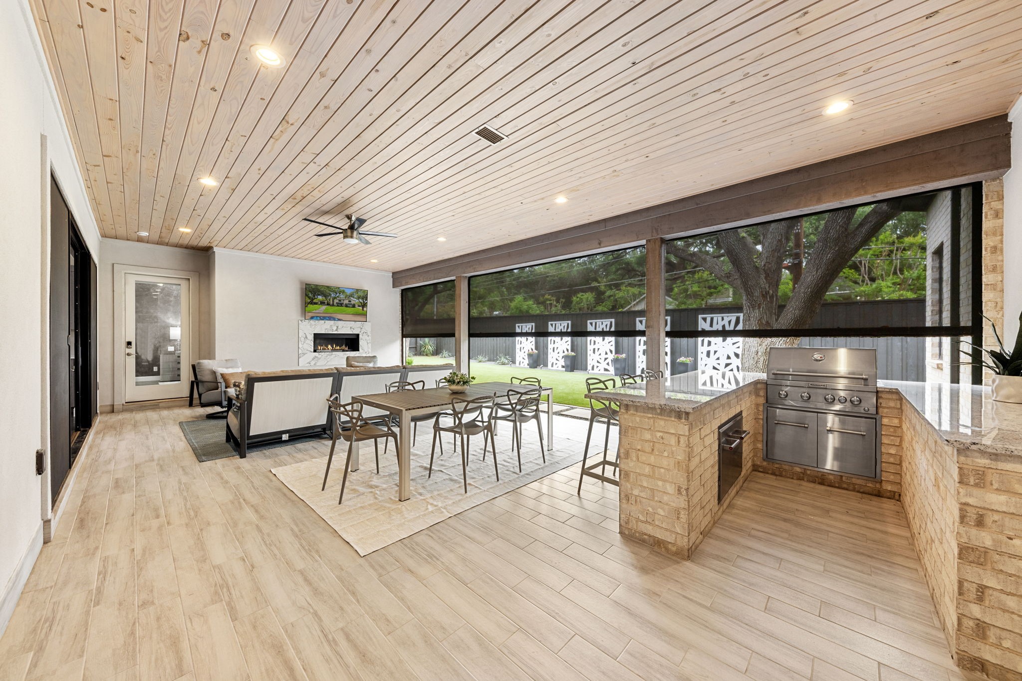 4028 Courtshire Drive