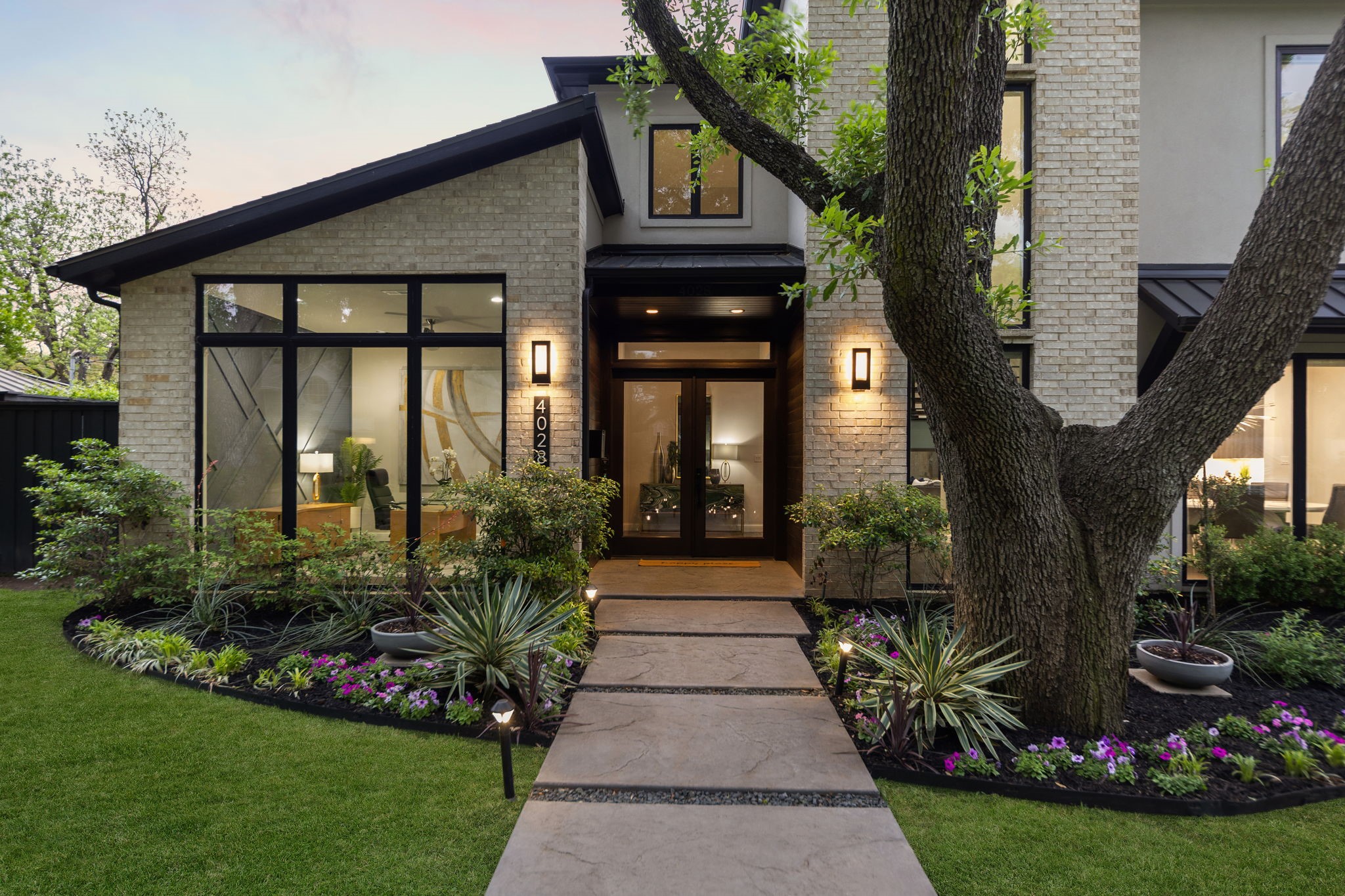 4028 Courtshire Drive